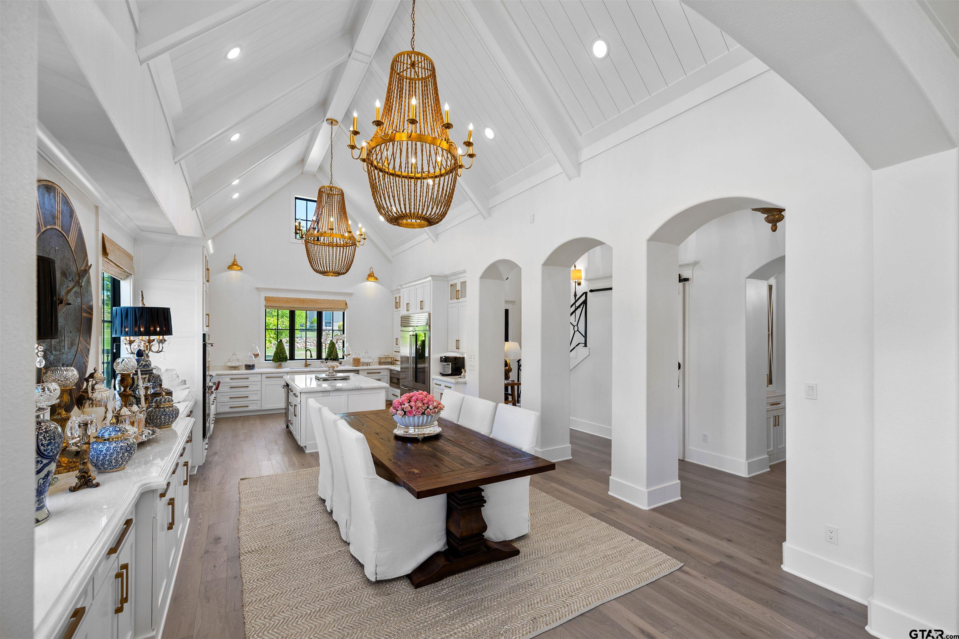 940 La Vista Drive