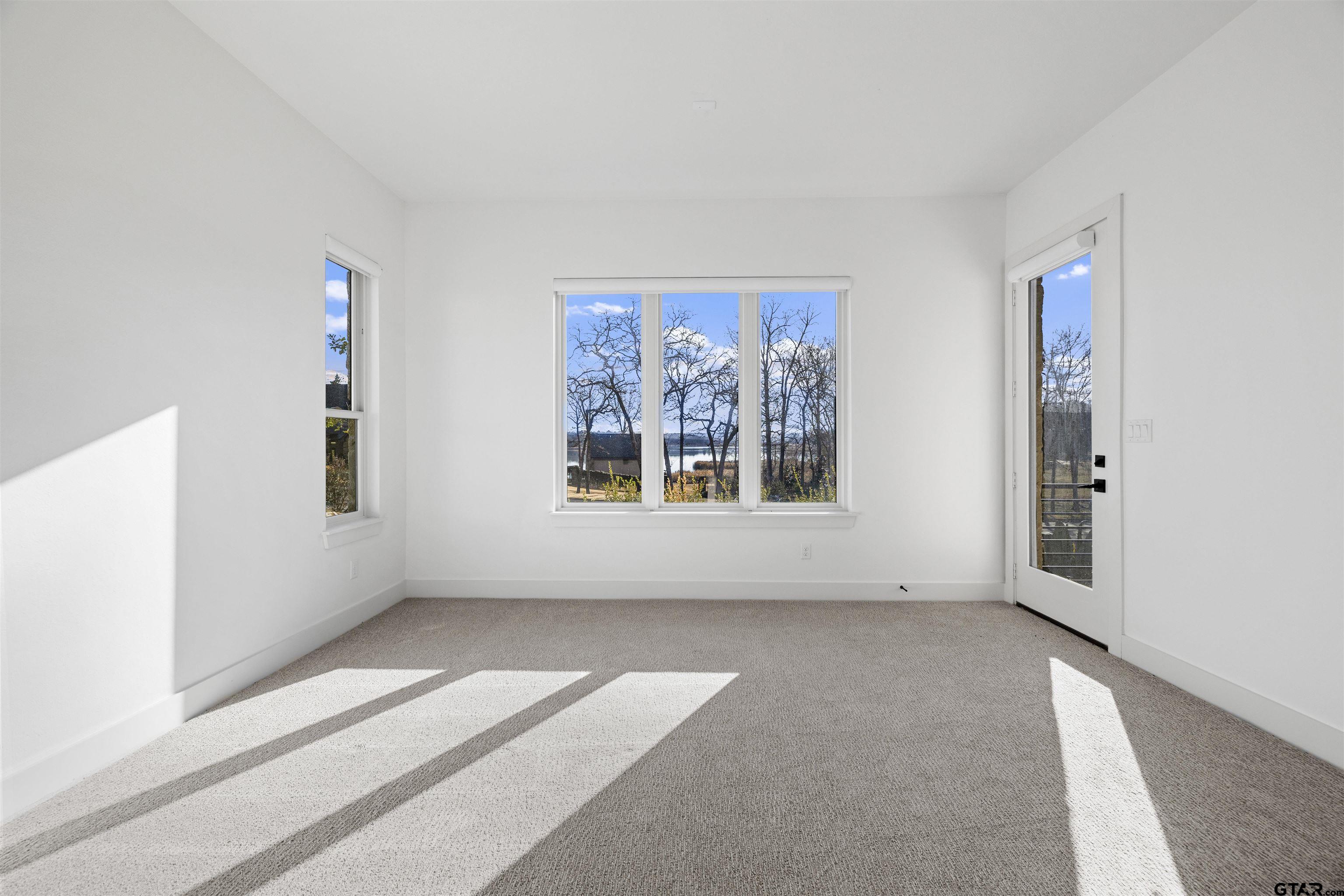 2432 Bellview Circle