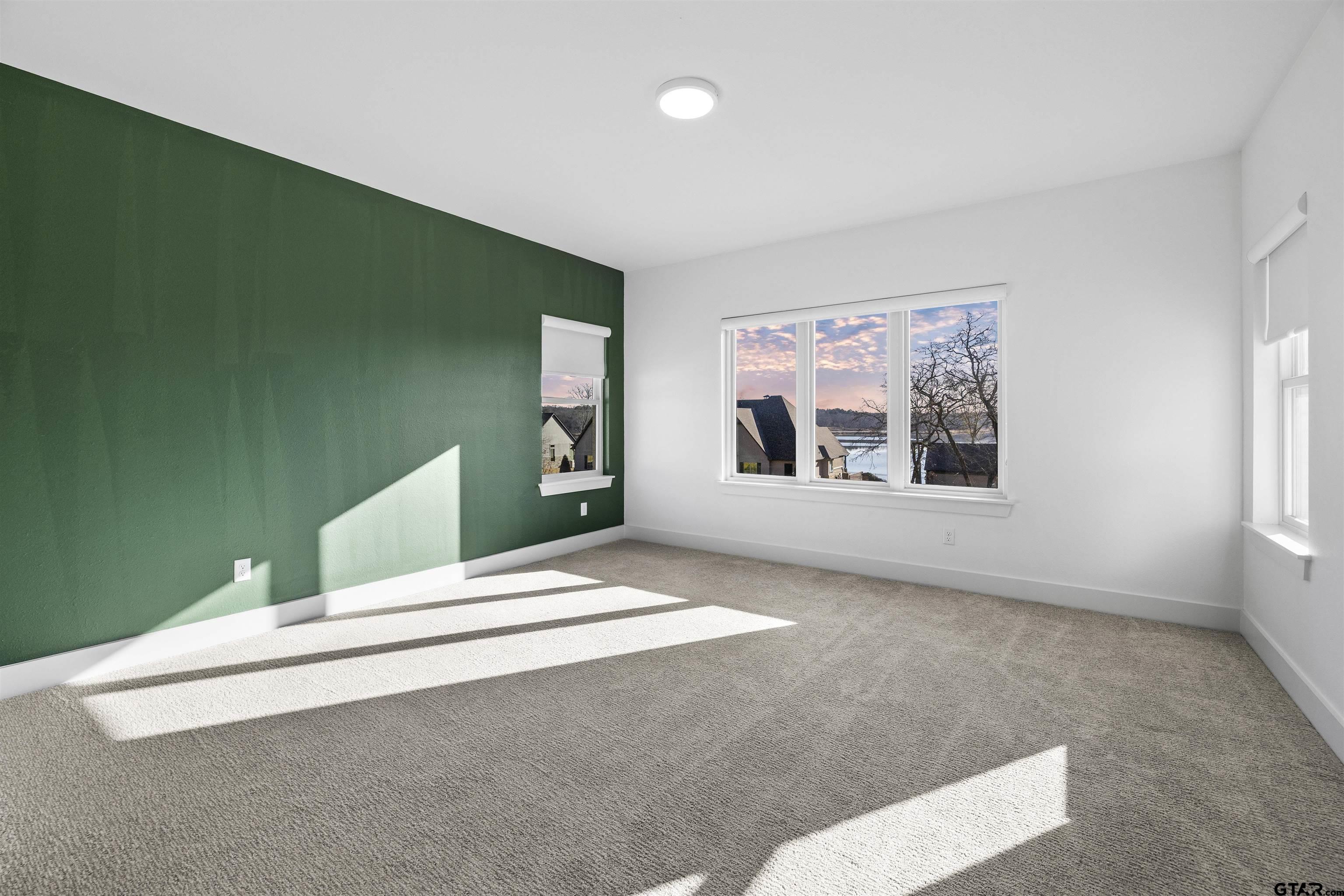 2432 Bellview Circle