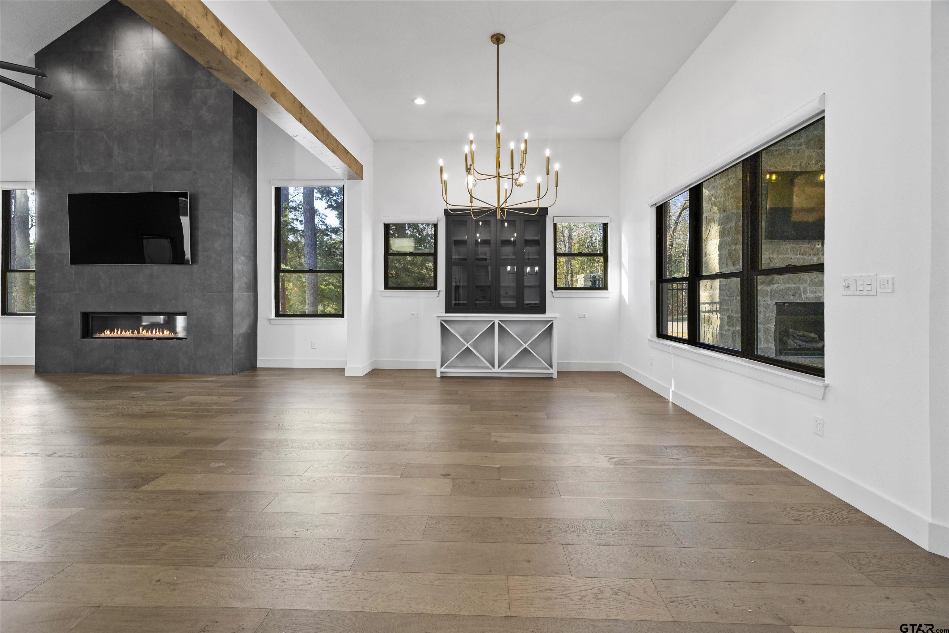 2432 Bellview Circle