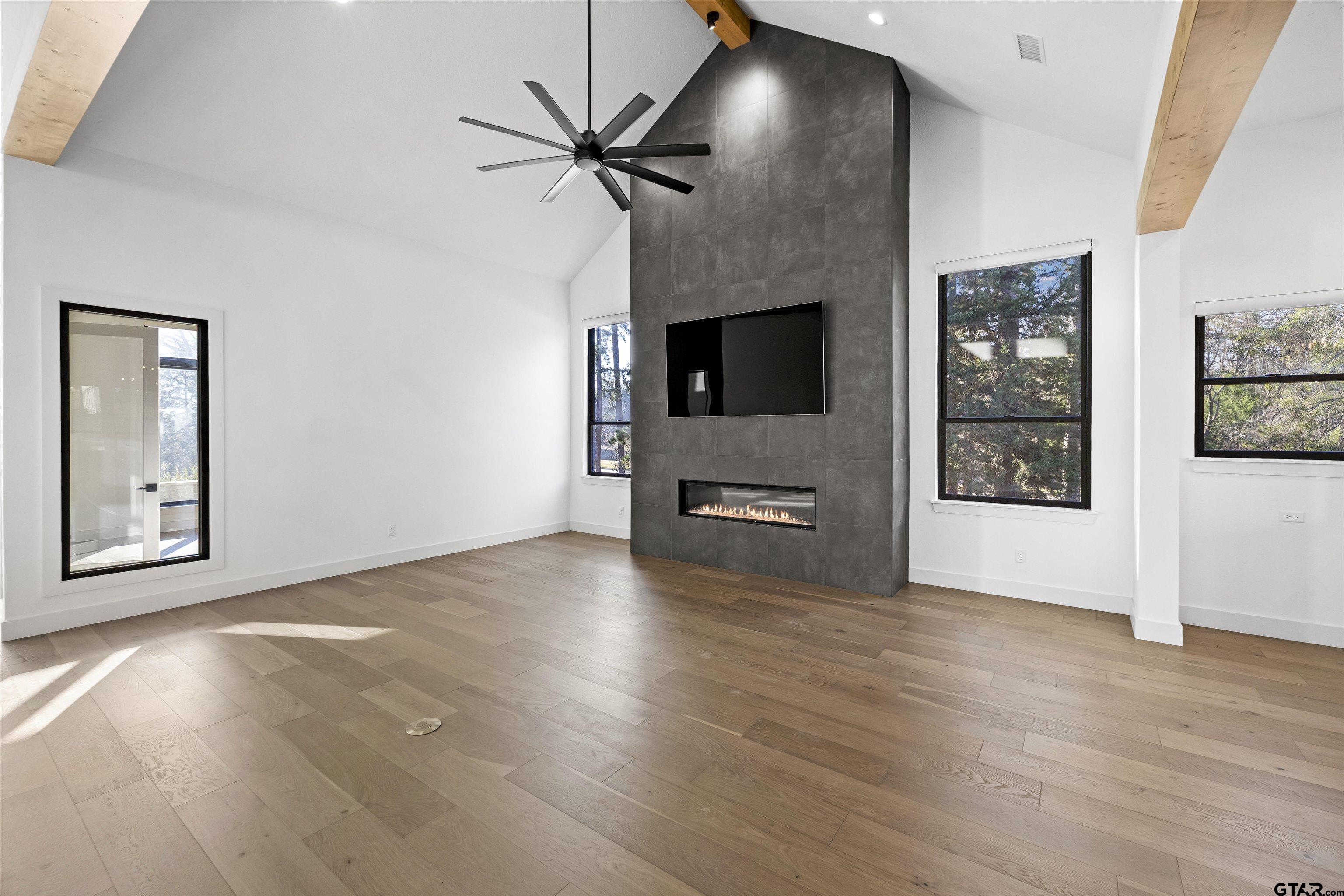 2432 Bellview Circle