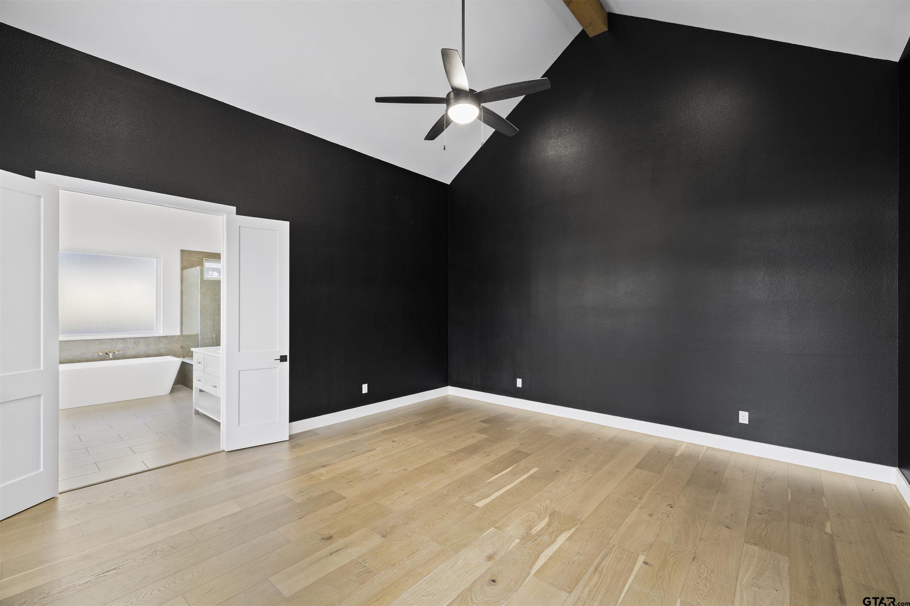 2432 Bellview Circle