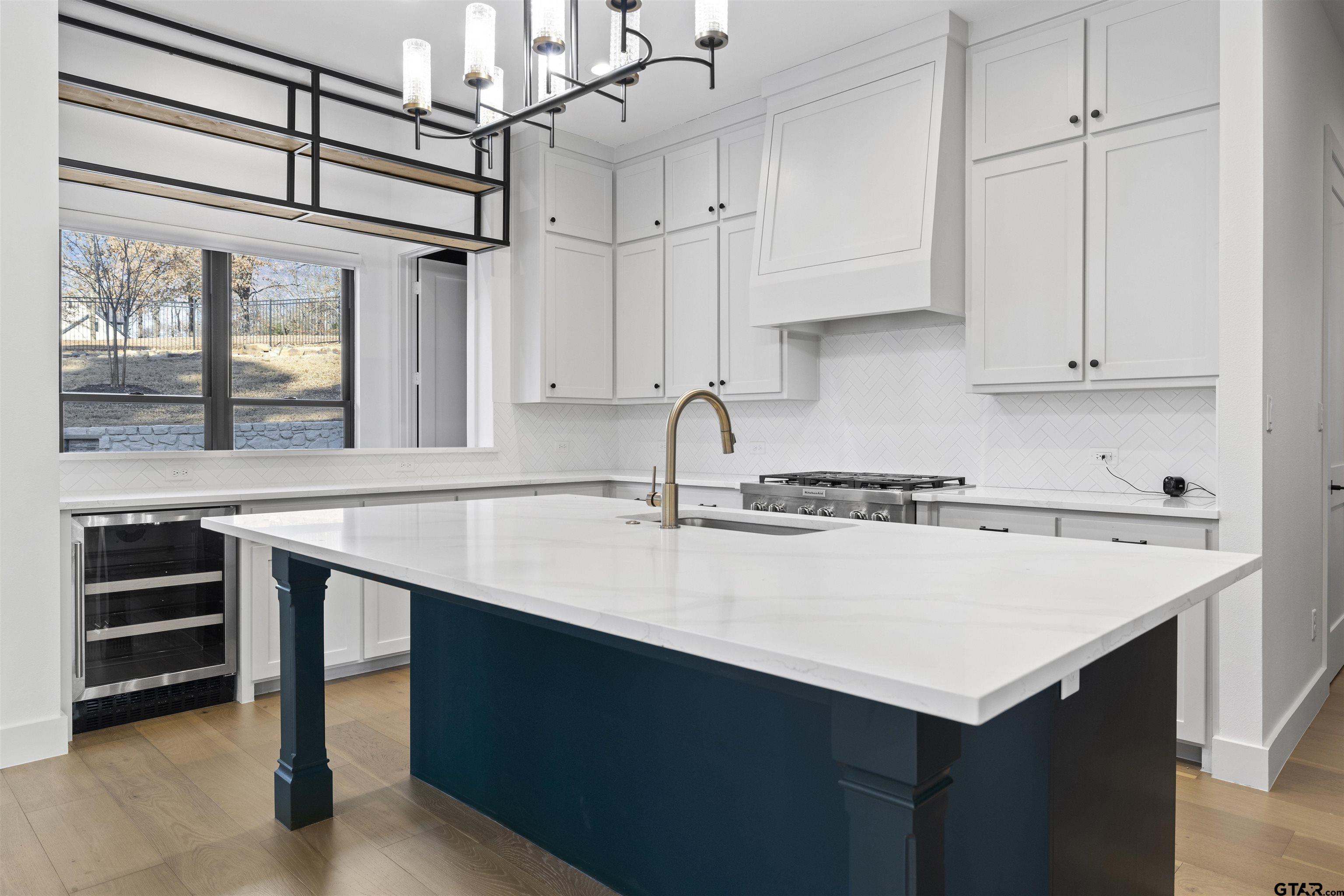 2432 Bellview Circle