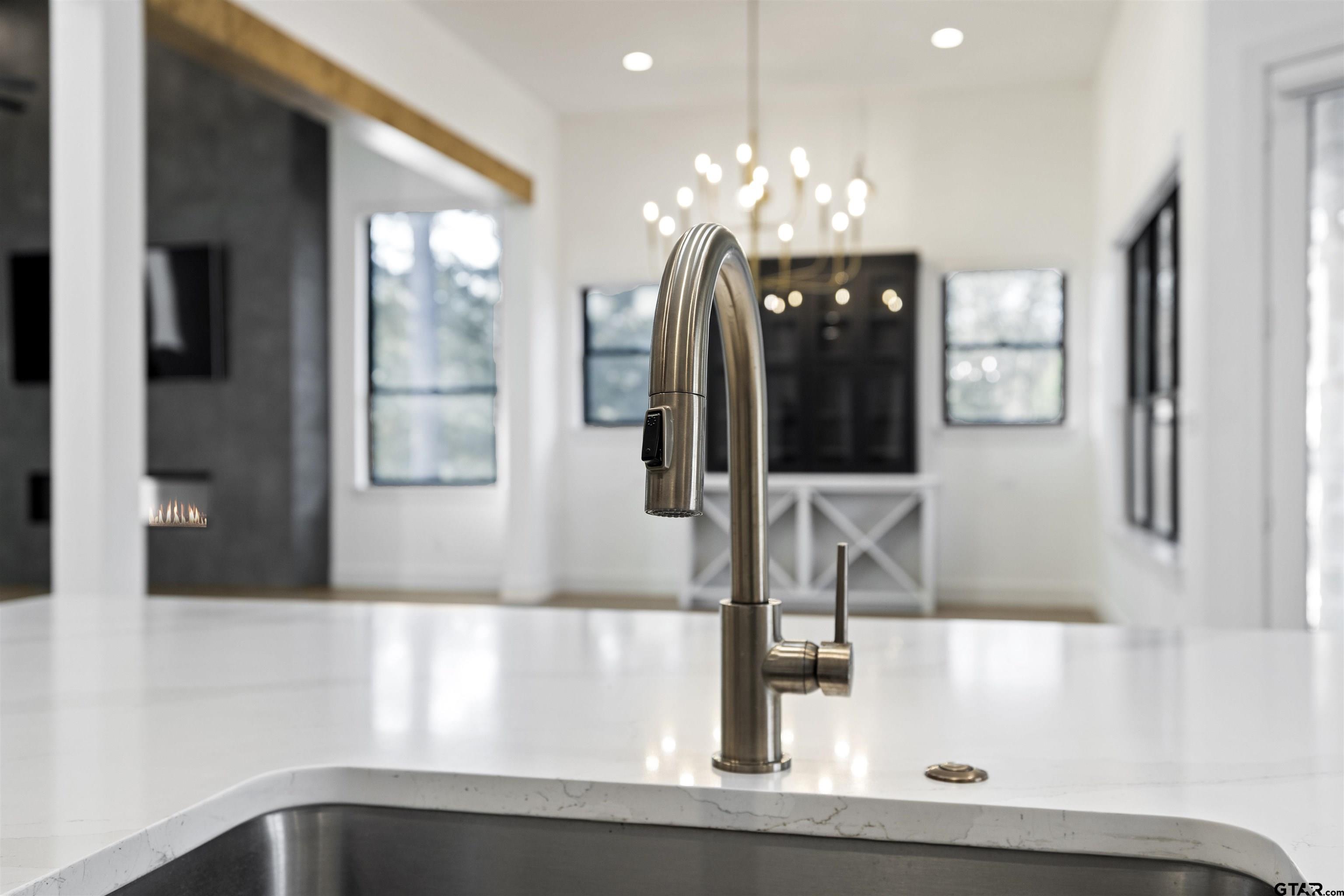 2432 Bellview Circle