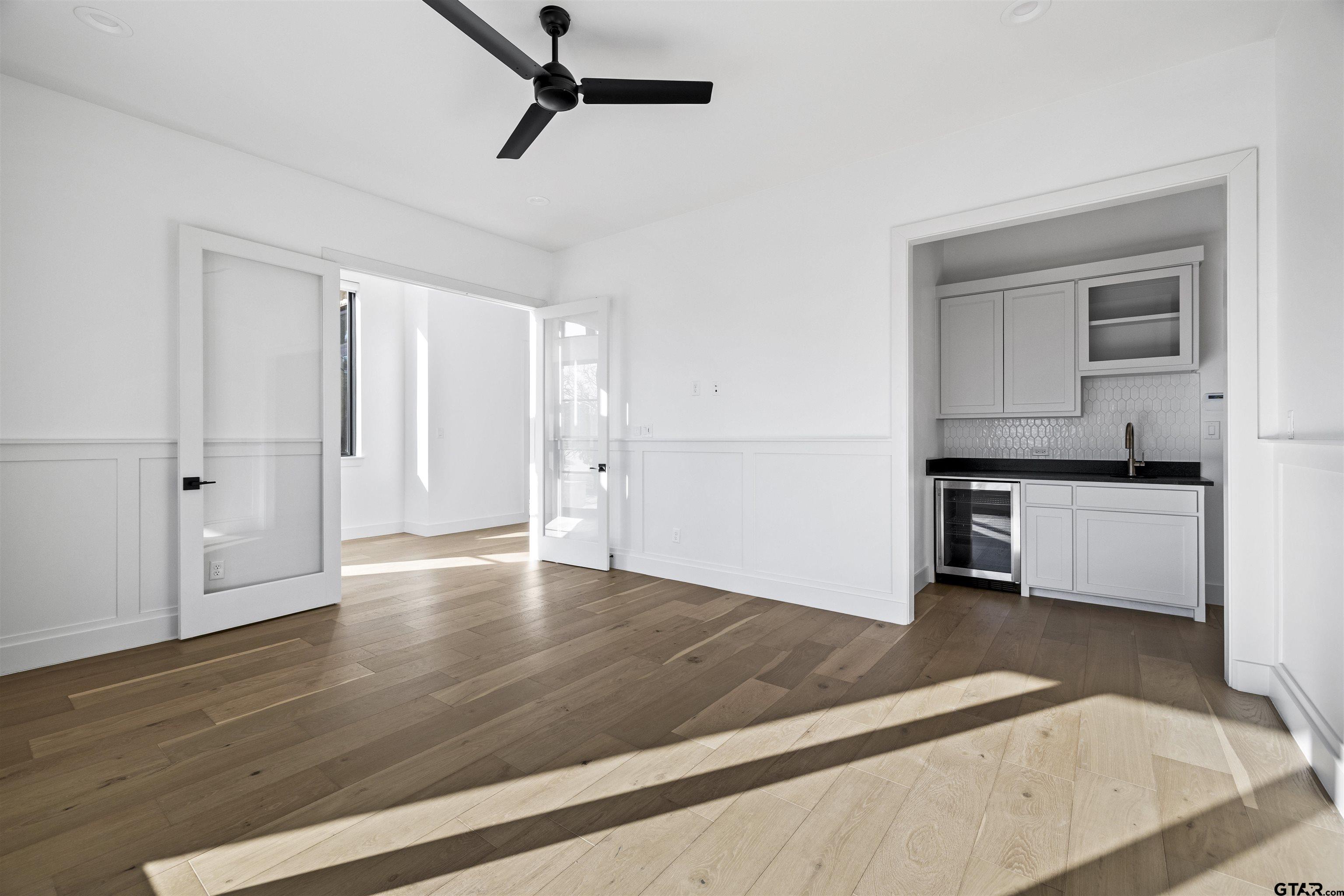 2432 Bellview Circle