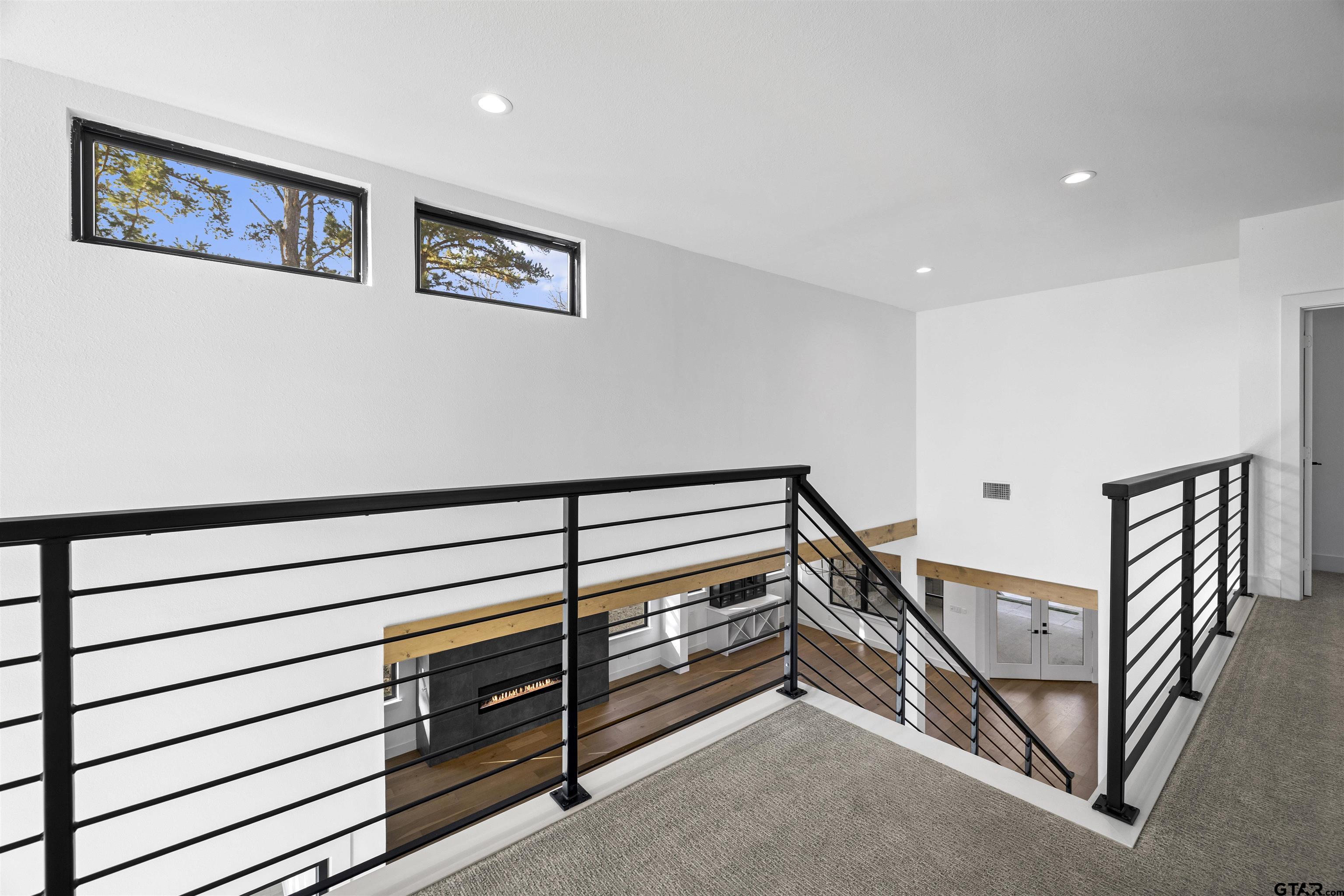 2432 Bellview Circle