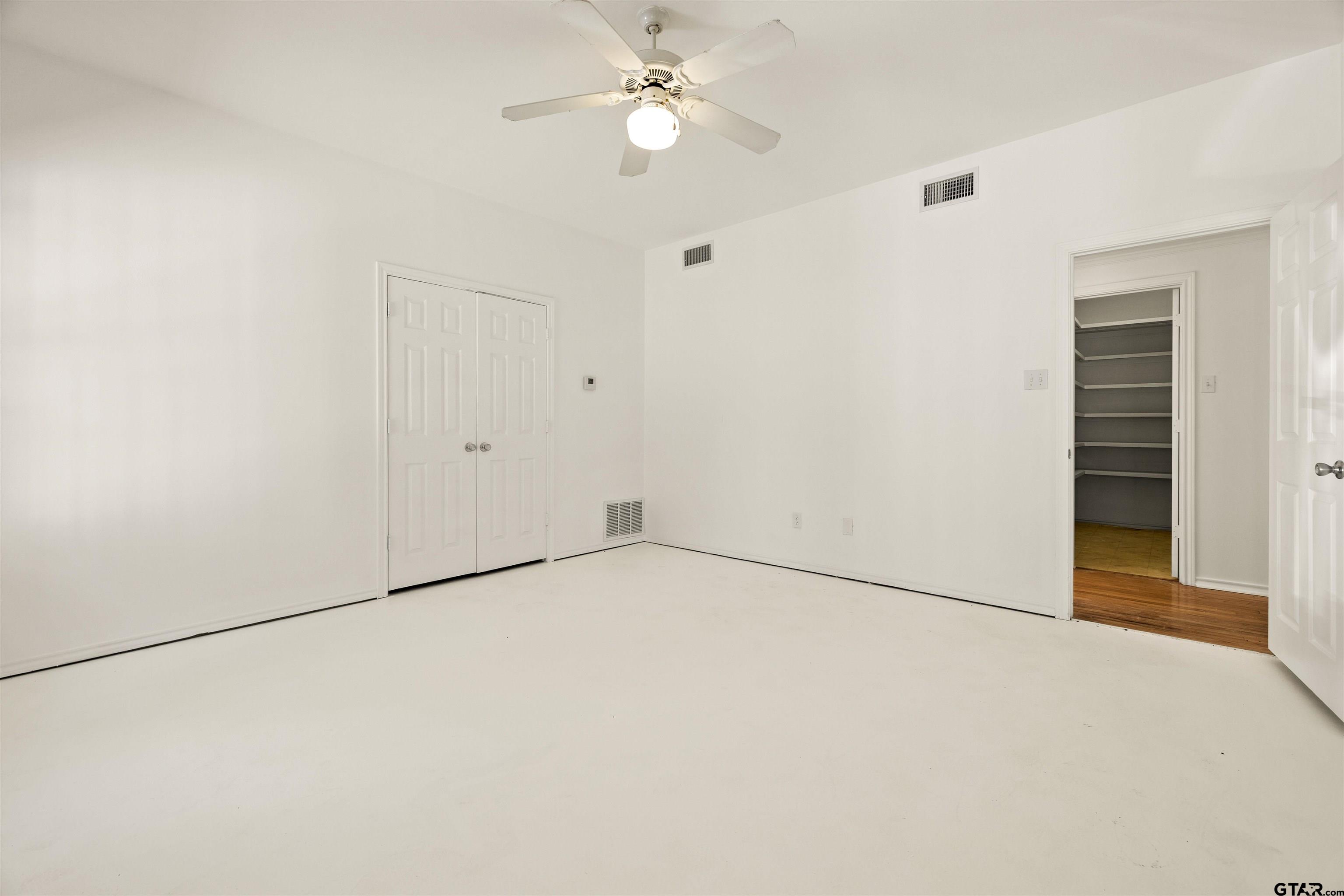 15460 McElroy Rd