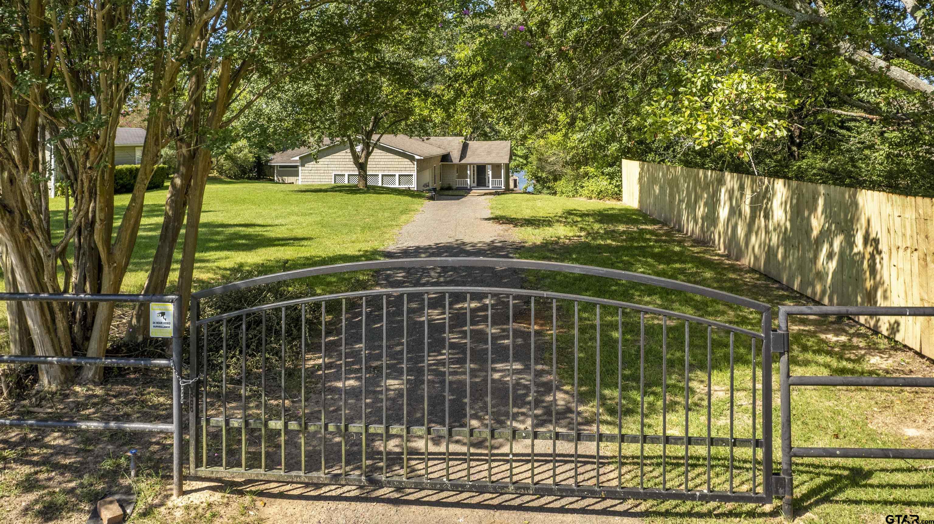 15460 McElroy Rd