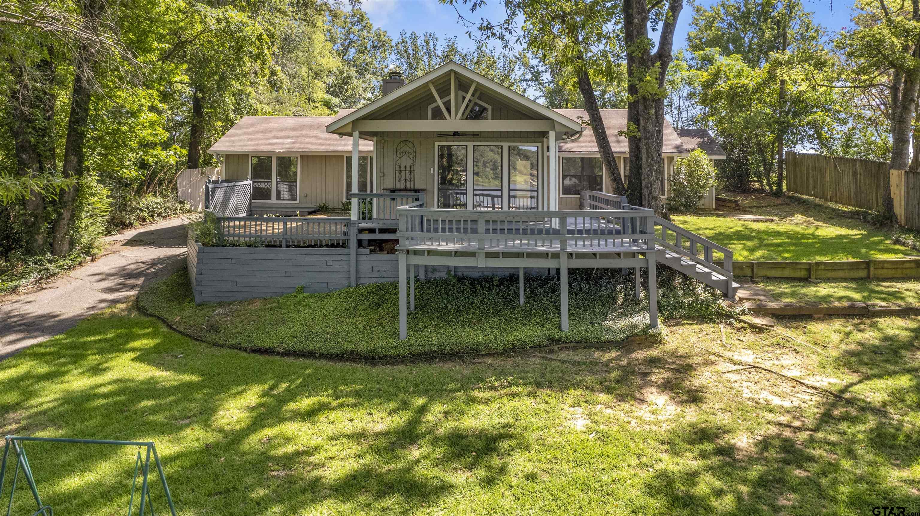 15460 McElroy Rd