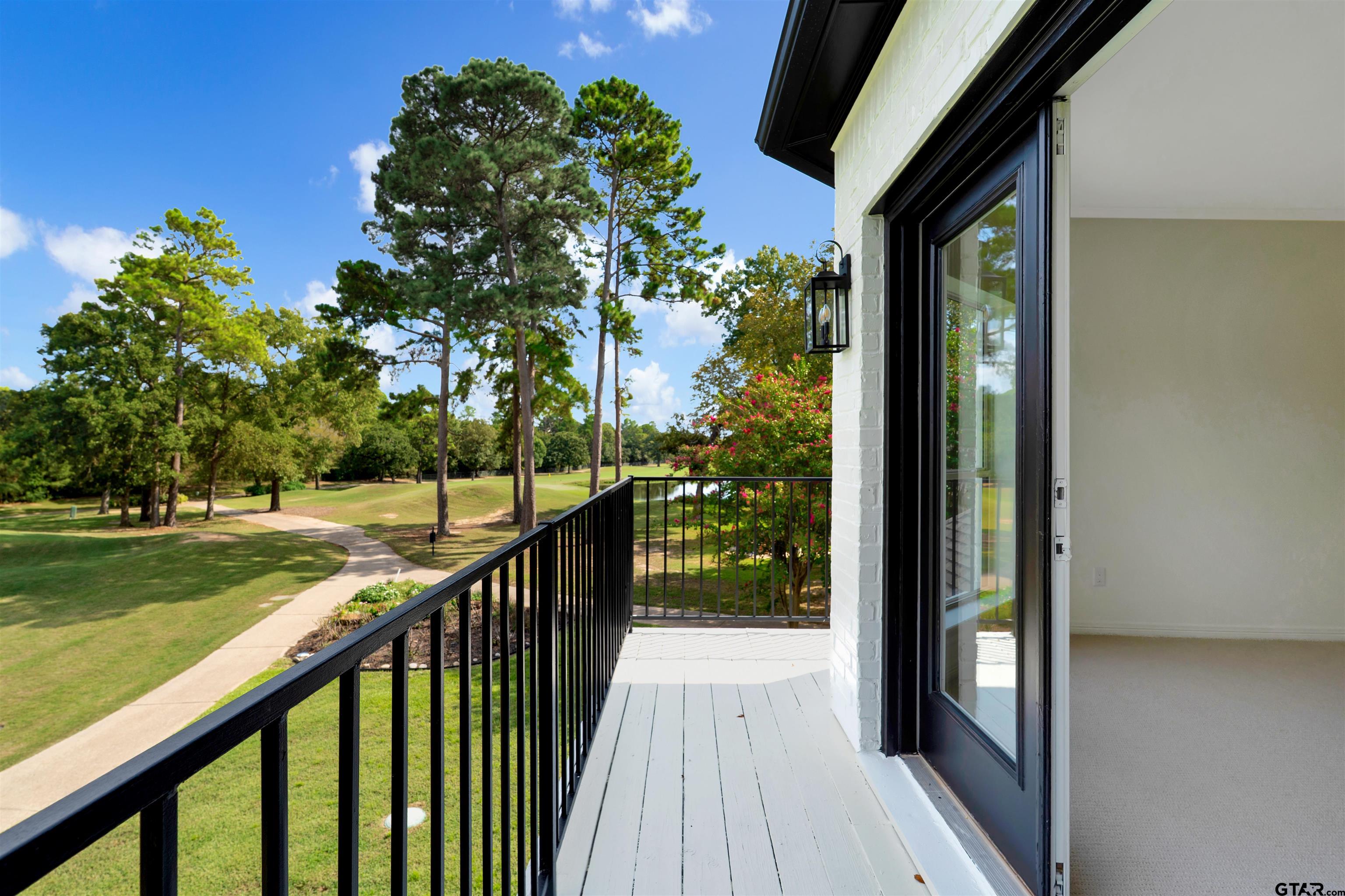 169 Dogwood lake Circle