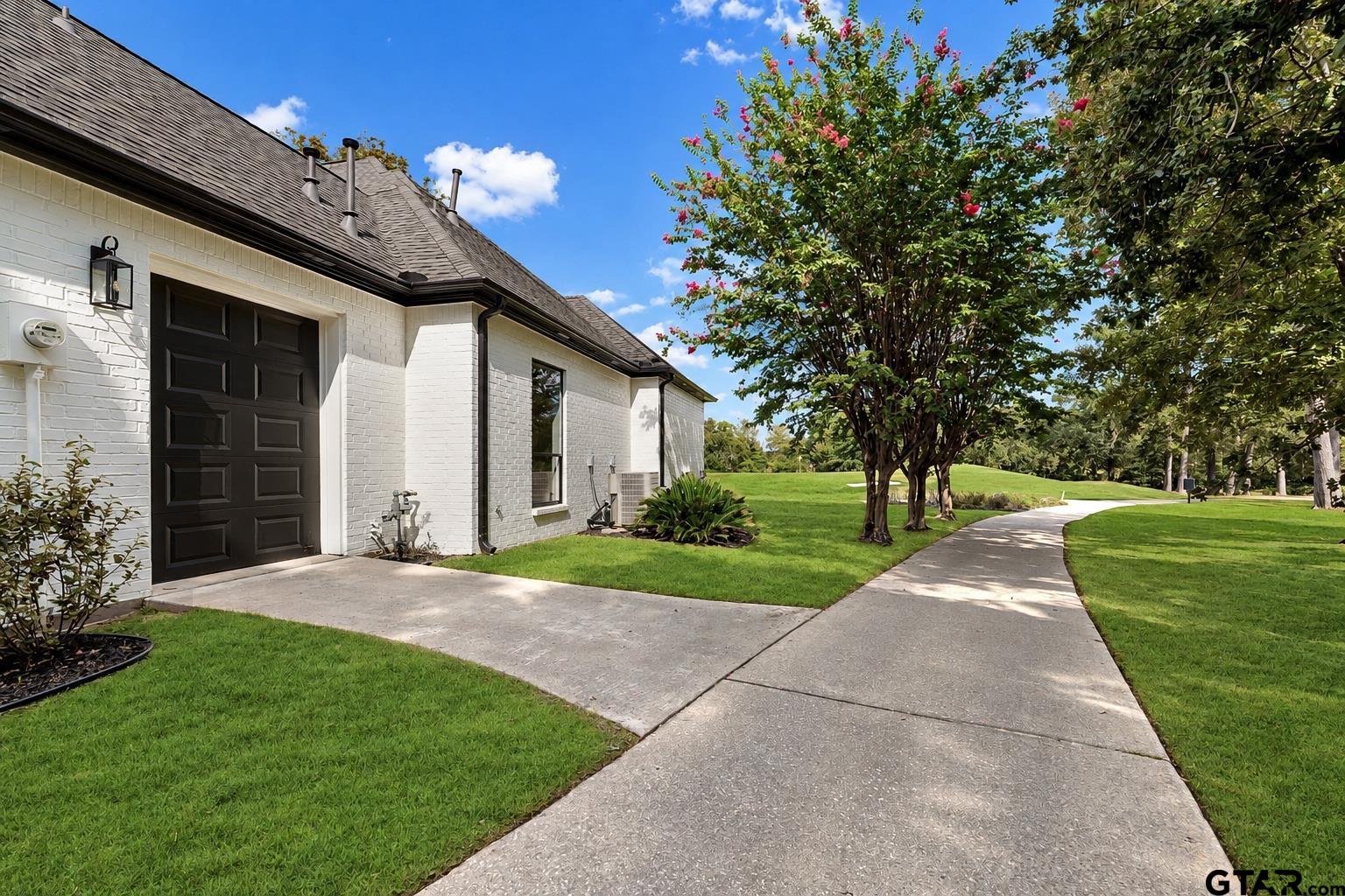 169 Dogwood lake Circle