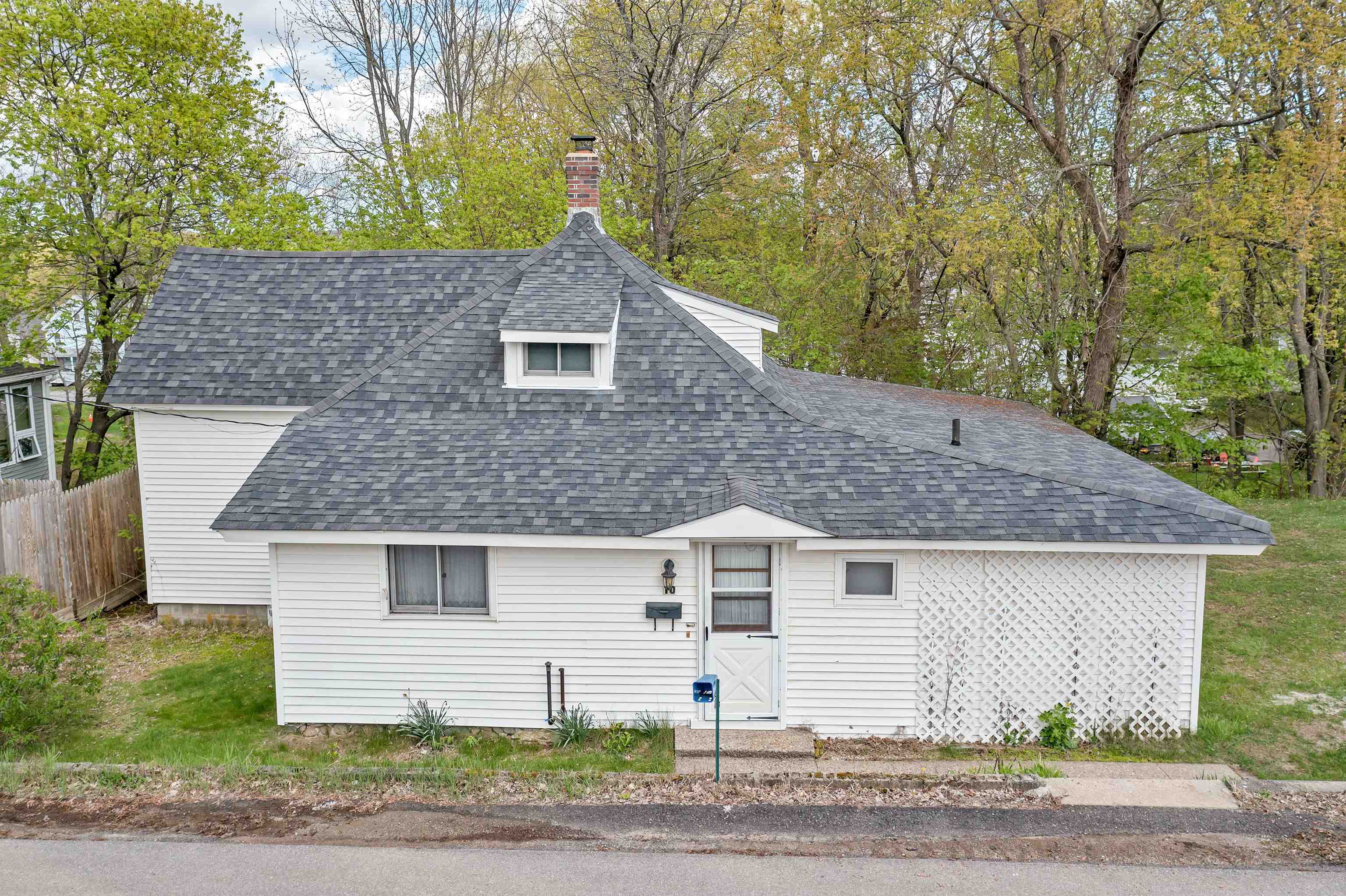 10 Lawrence Street