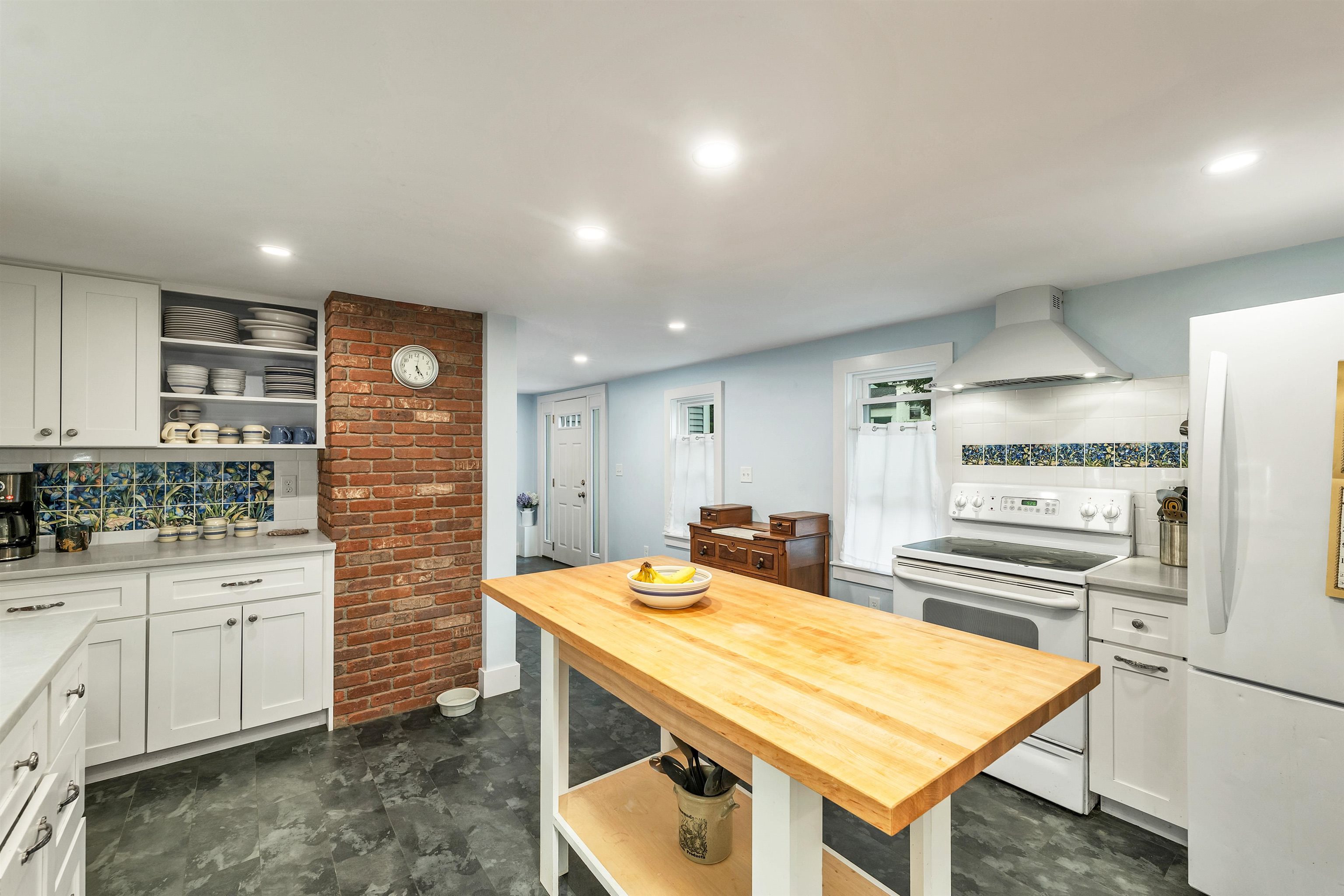 255 Penacook Road