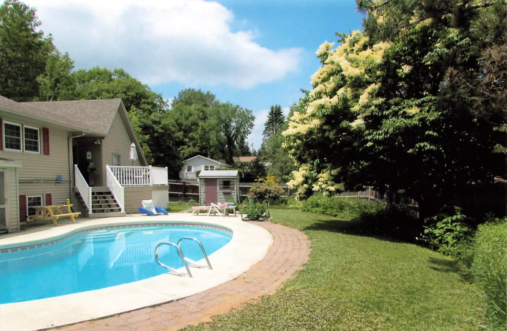 52 Hoyt Road