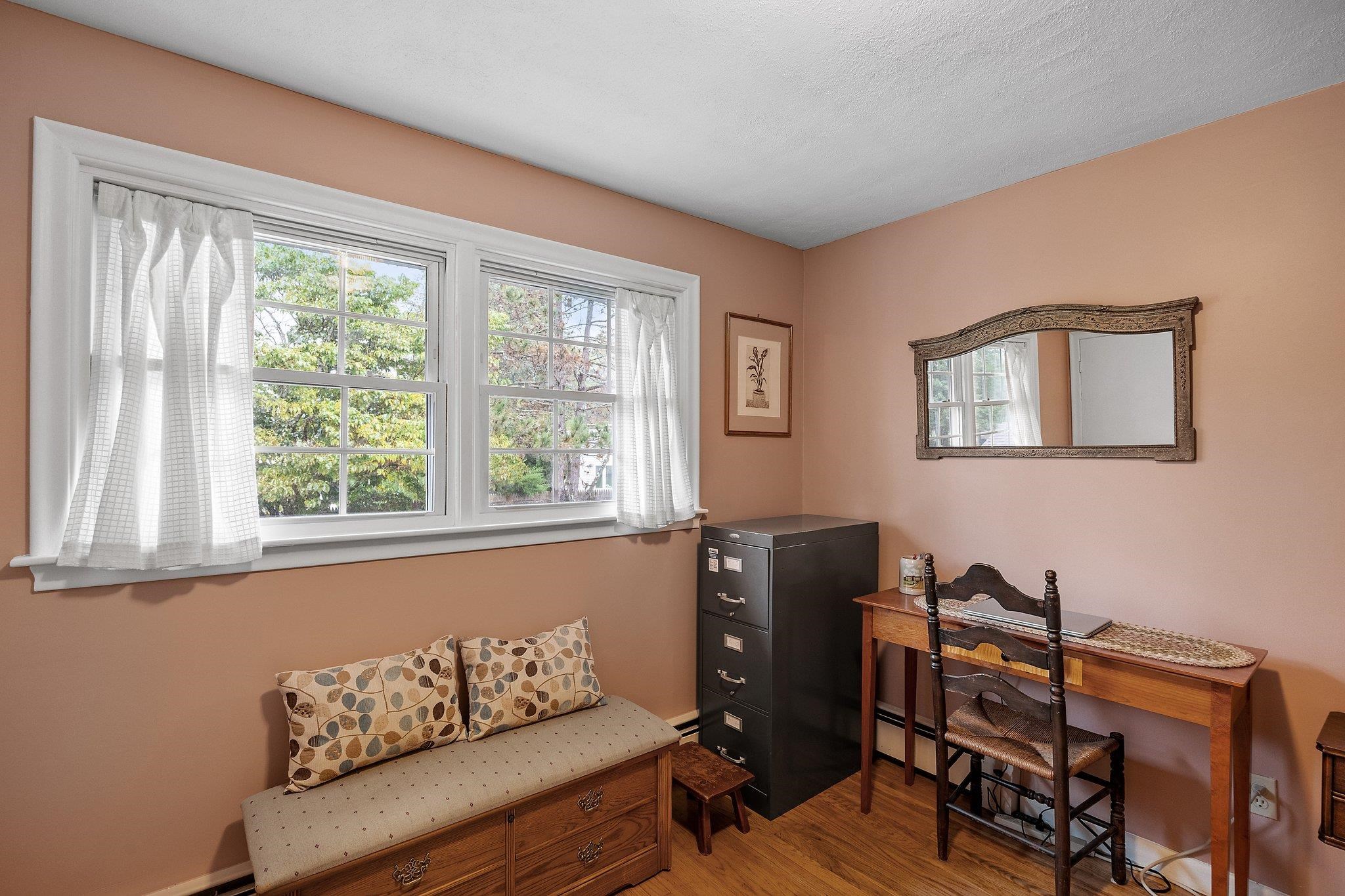 52 Hoyt Road
