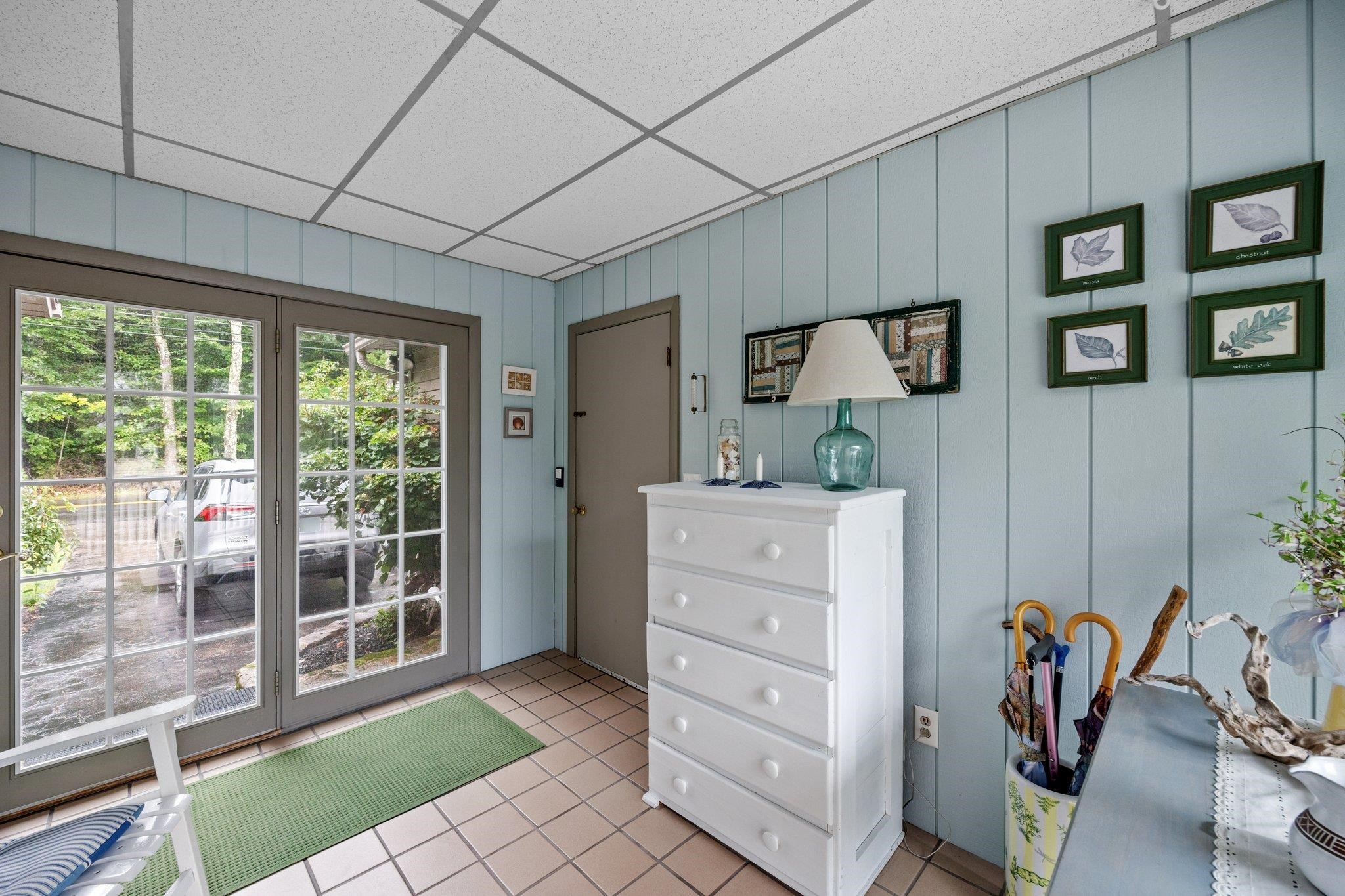 52 Hoyt Road