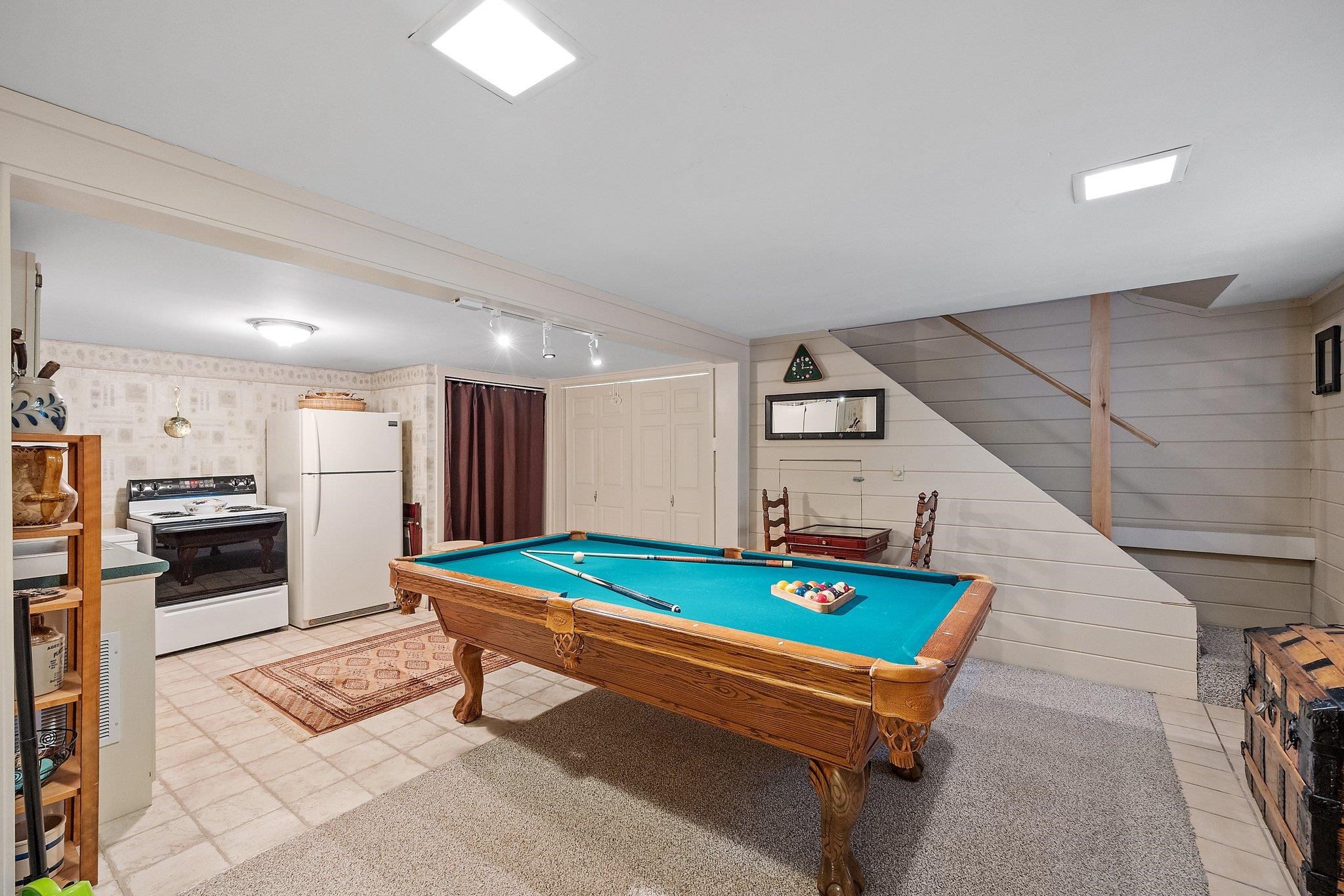 52 Hoyt Road