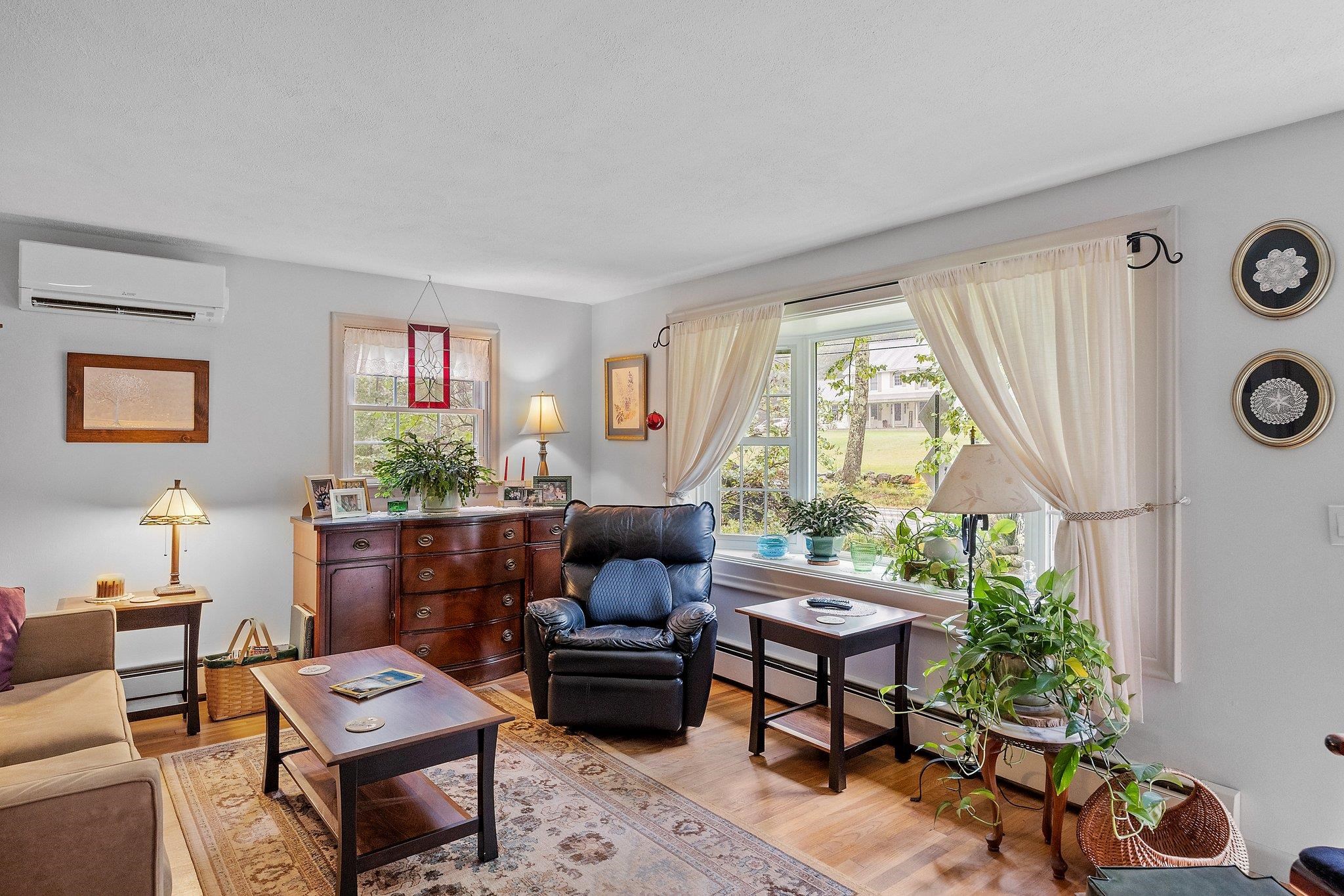 52 Hoyt Road