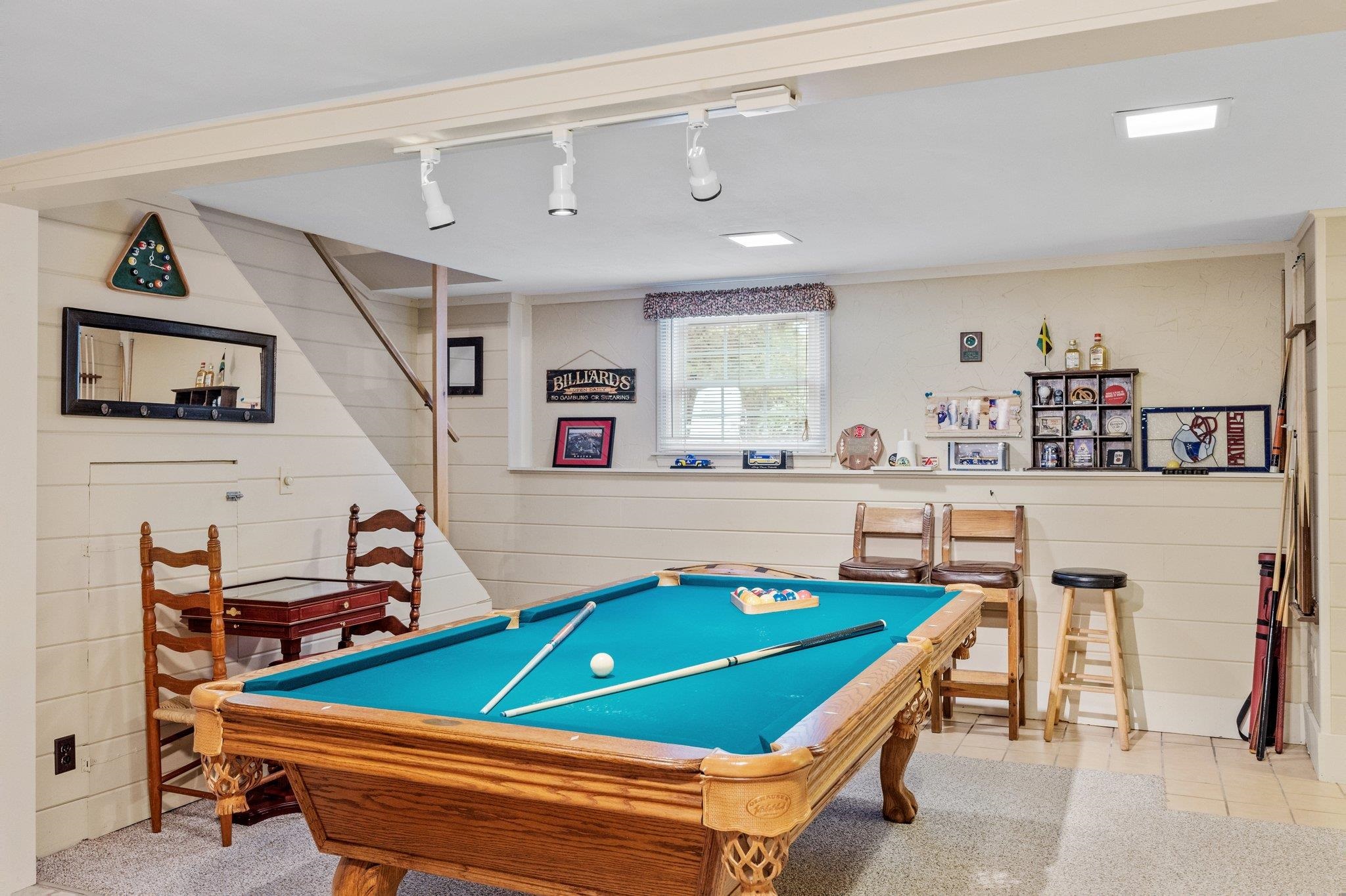 52 Hoyt Road