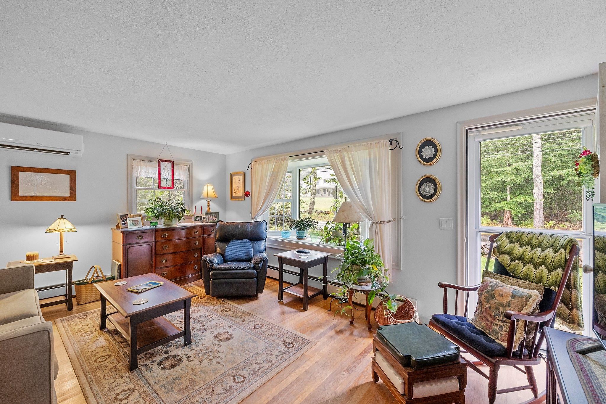 52 Hoyt Road