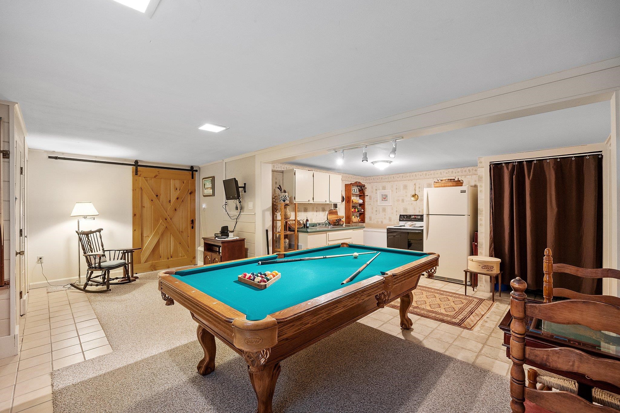 52 Hoyt Road