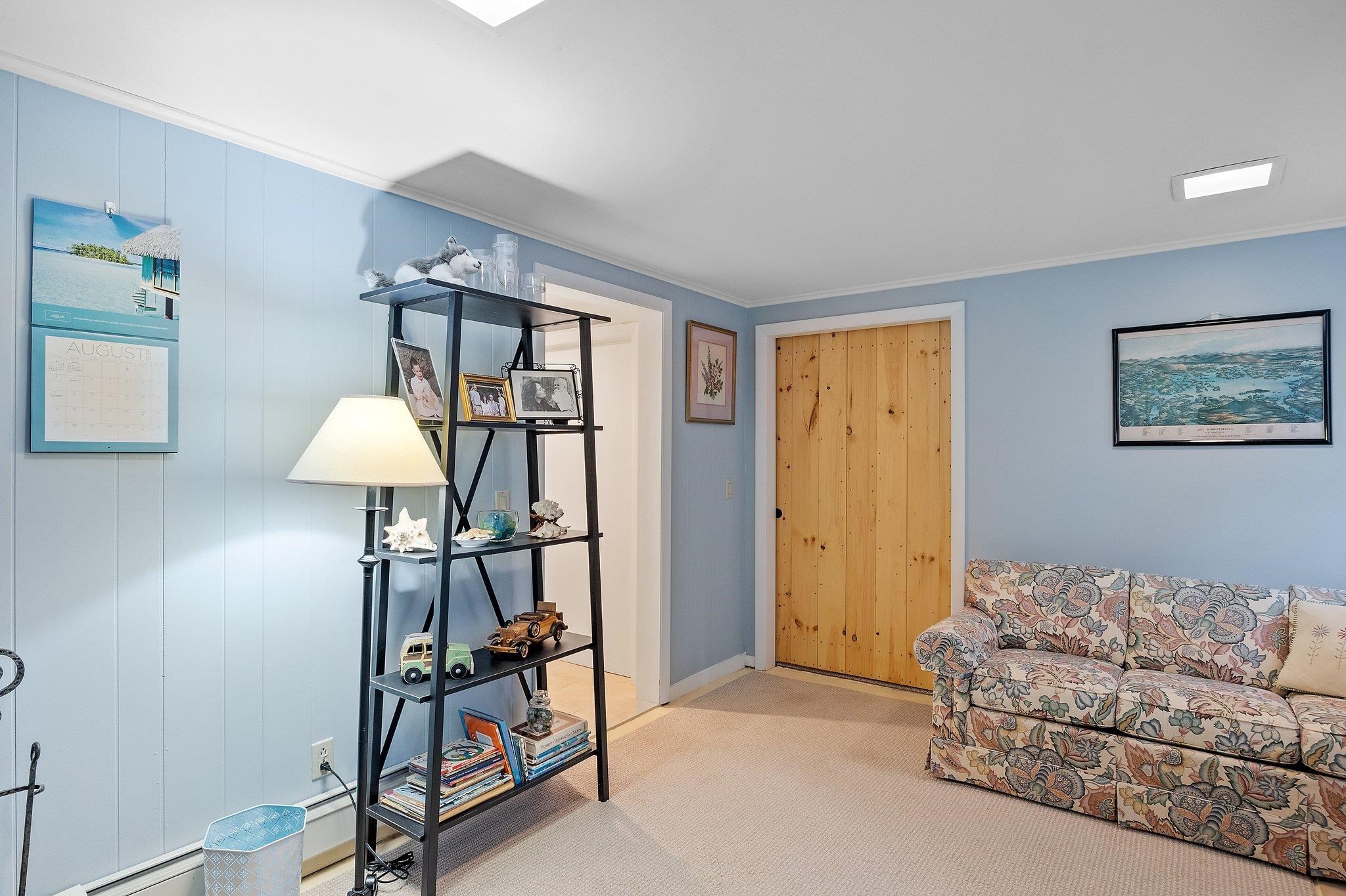 52 Hoyt Road
