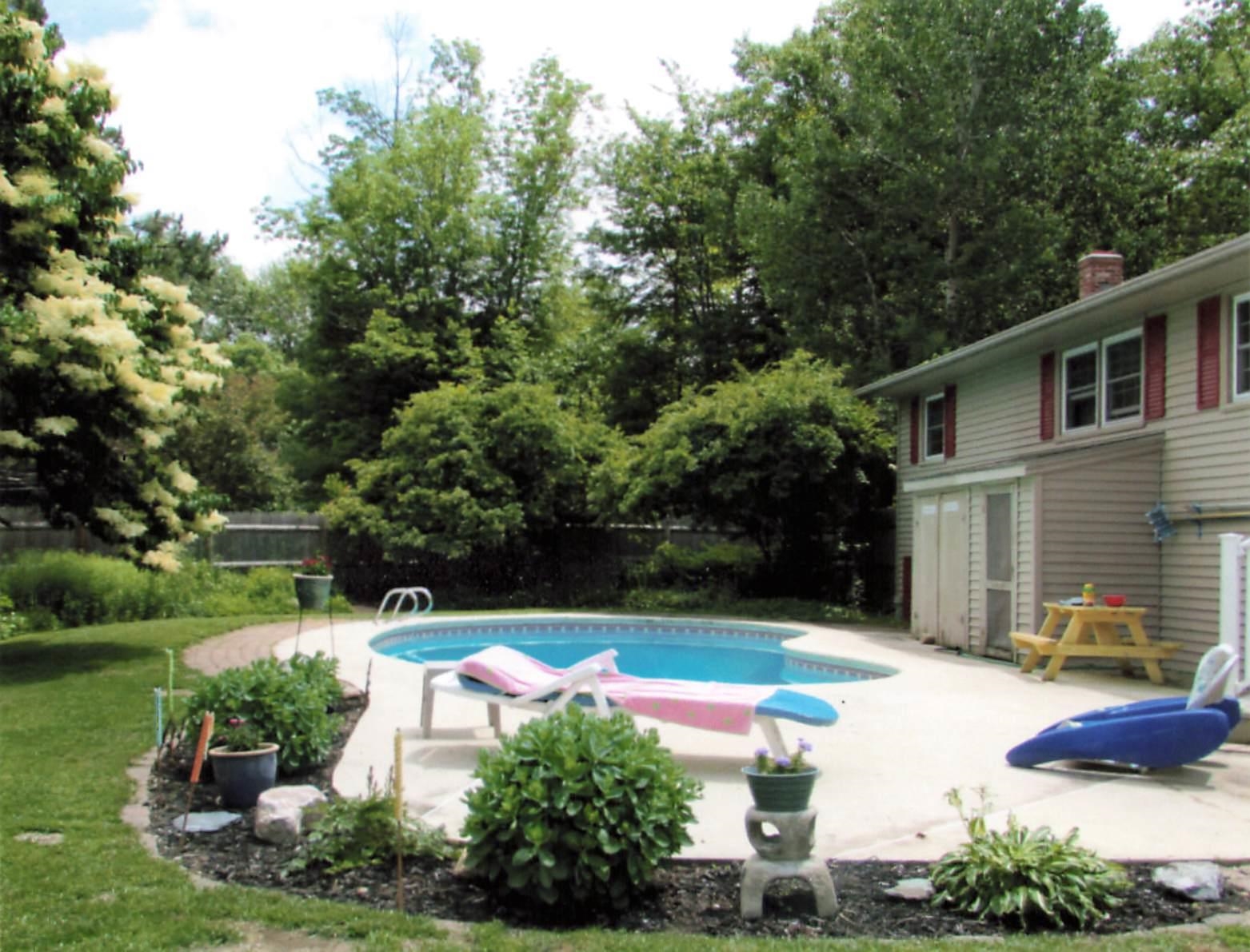 52 Hoyt Road