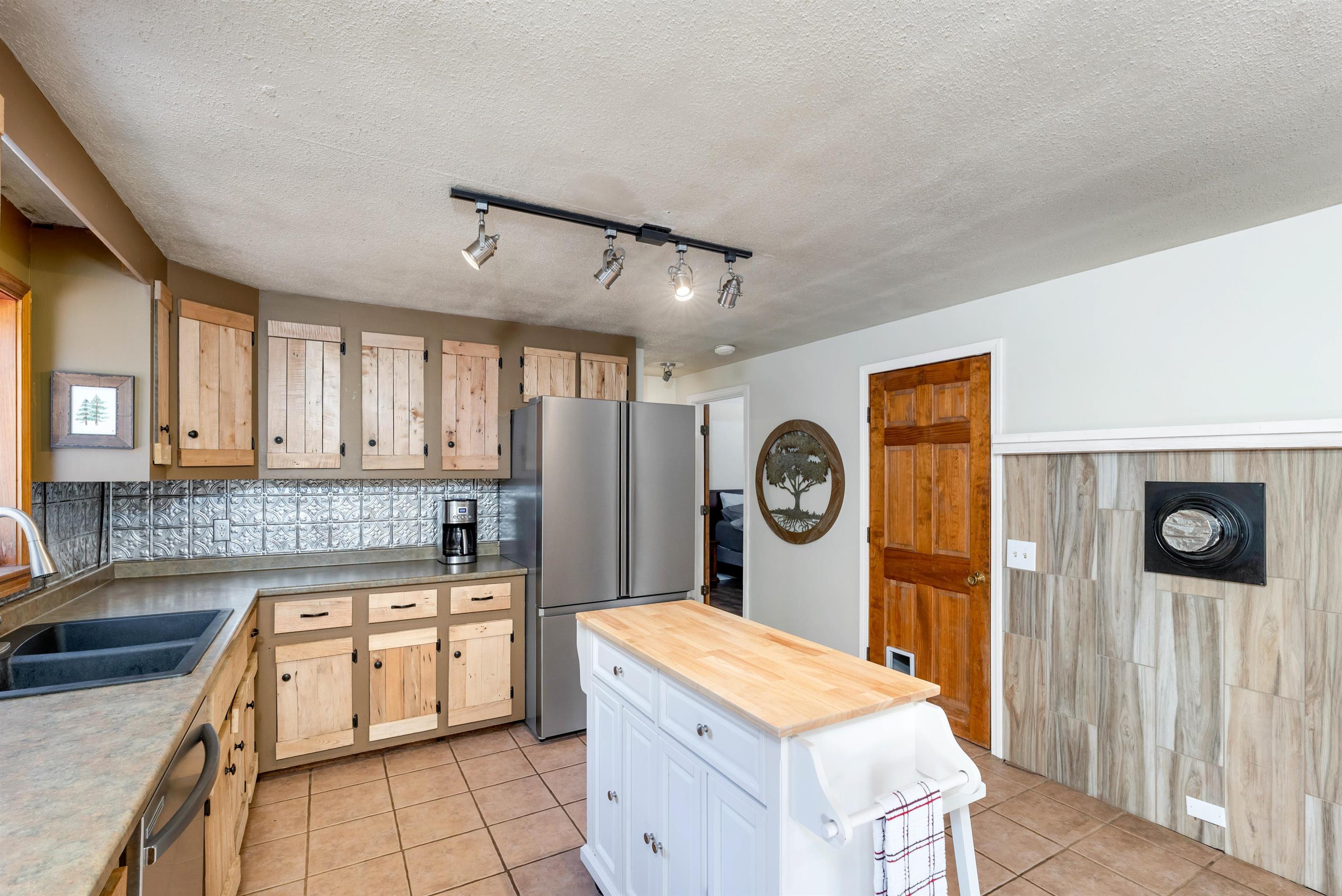 595 Beard Road