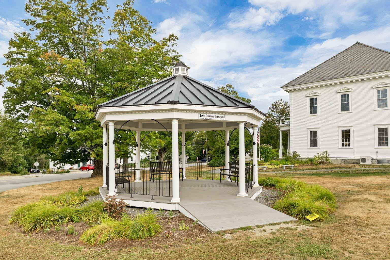 13 Stark Highway North Highway