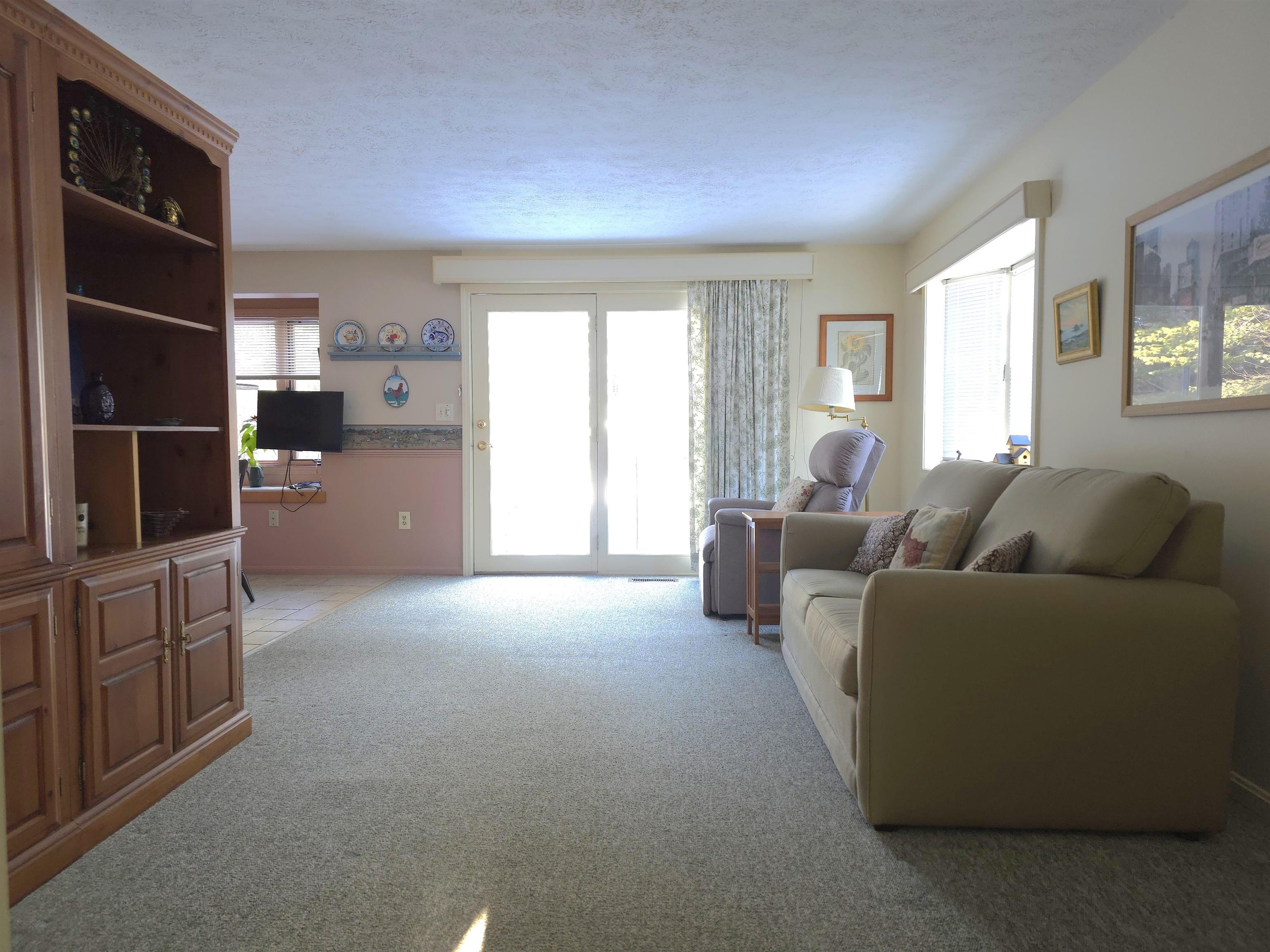 84 Branch Turnpike Unit: 70