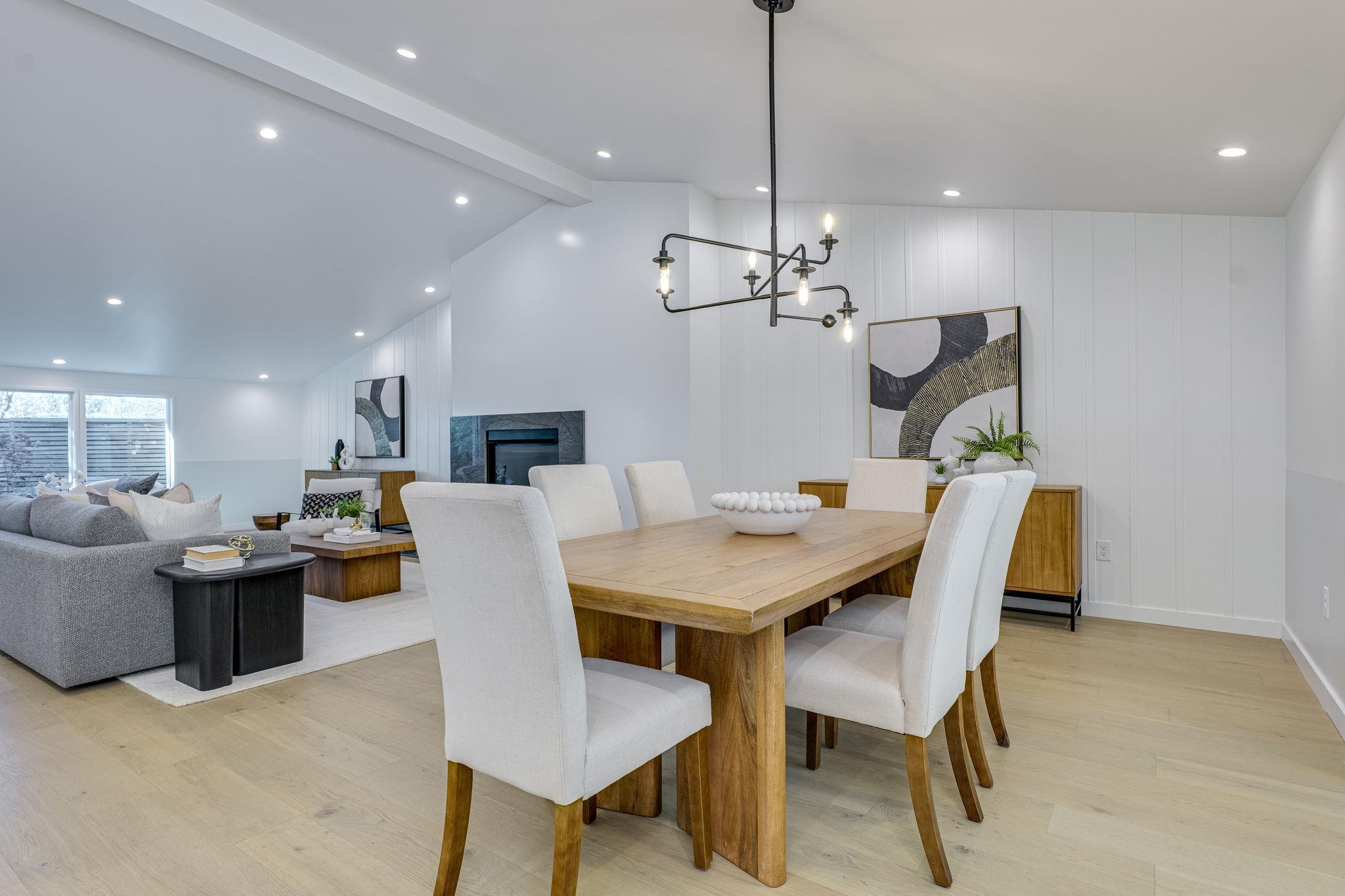 5706 Highland Hills CIR