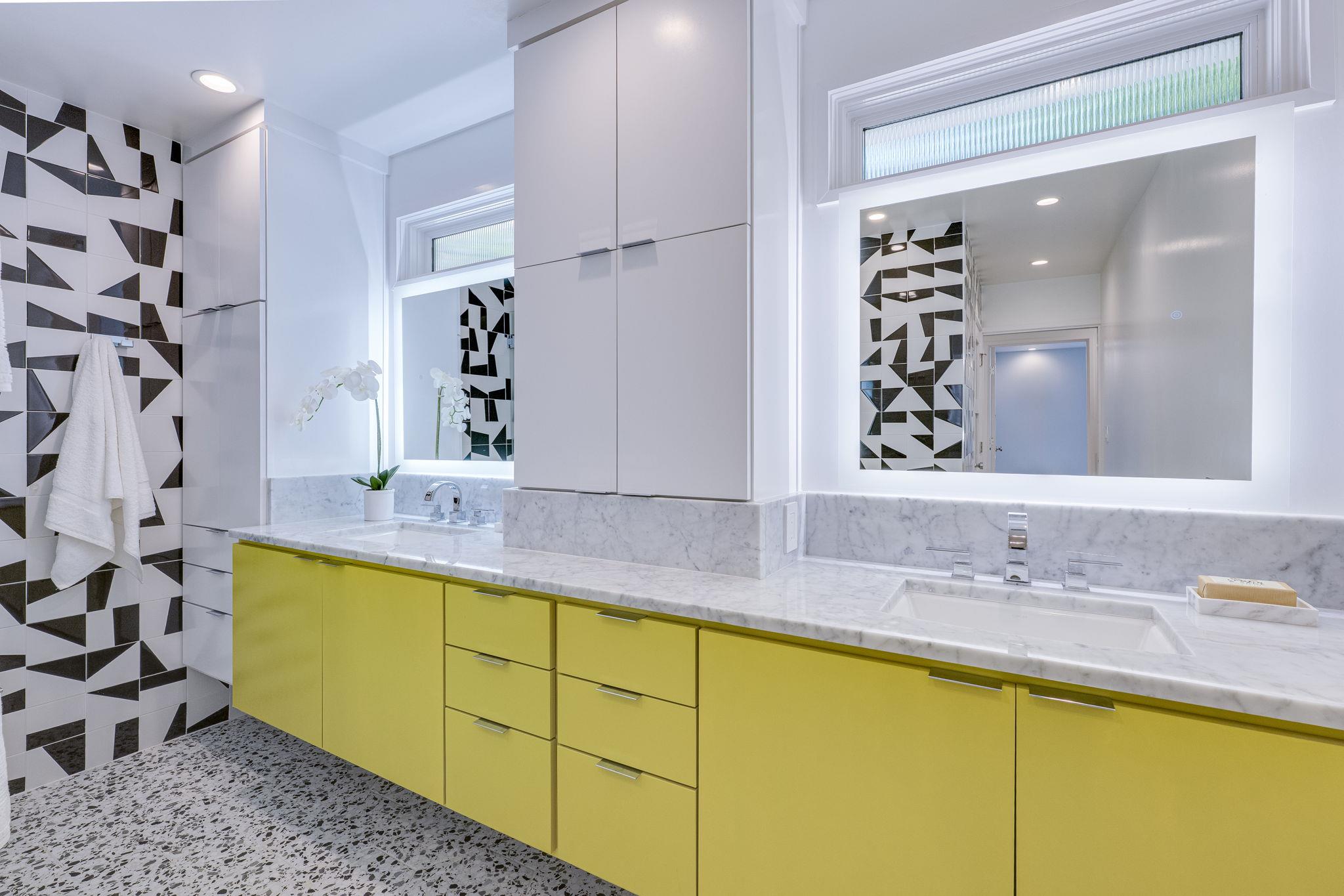 5706 Highland Hills CIR