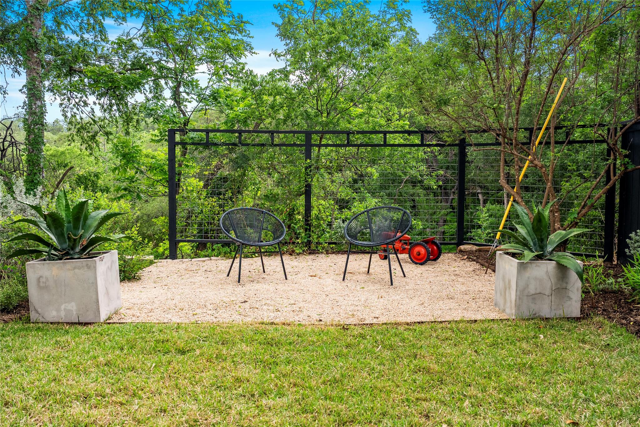 2619 Pembrook TRL