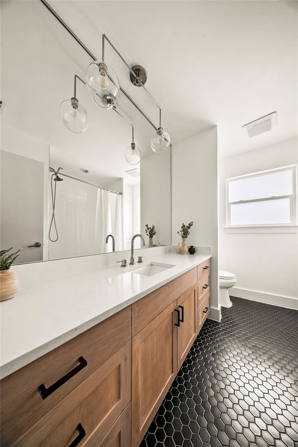 2619 Pembrook TRL