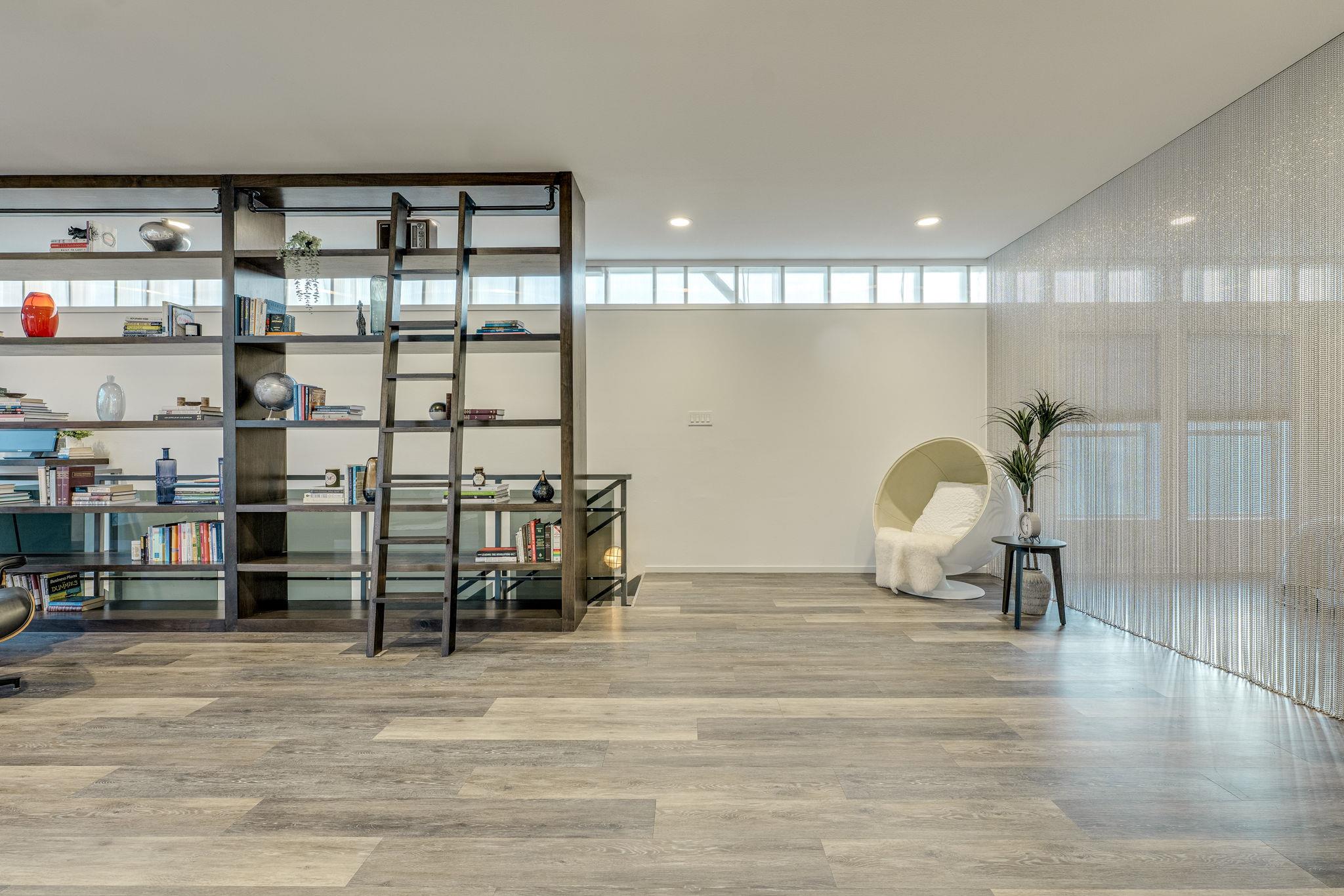 5409 Woodrow Ave # D