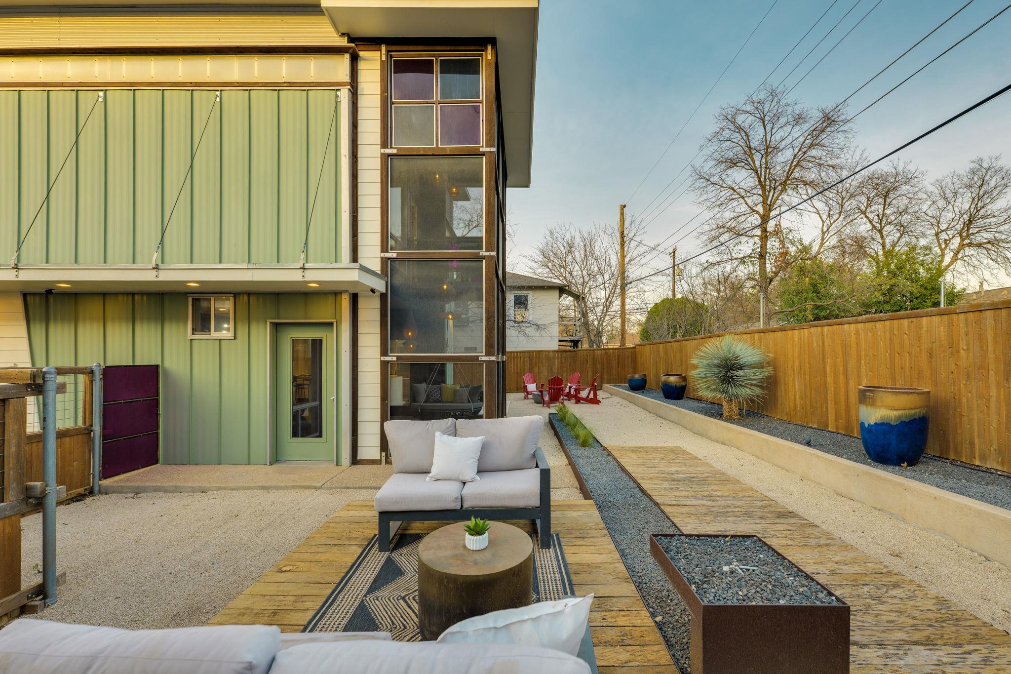 5409 Woodrow Ave # D