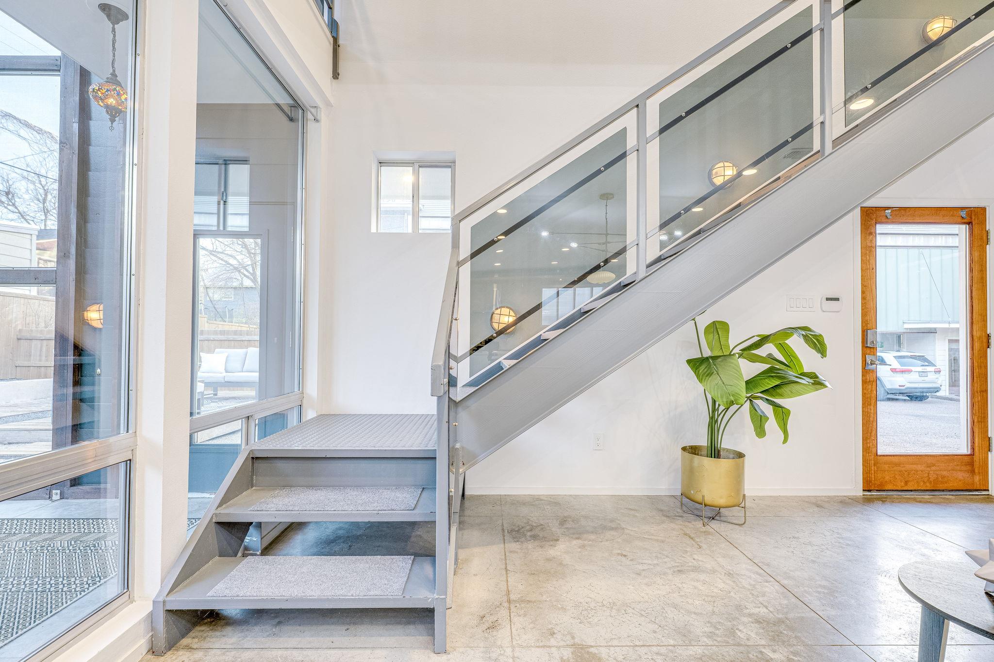 5409 Woodrow Ave # D