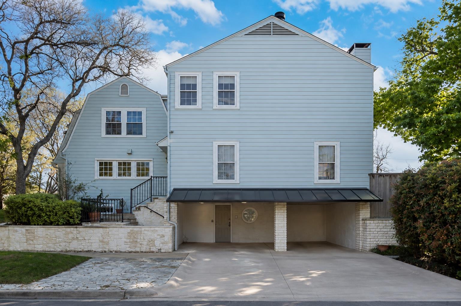 2428 Jarratt Ave