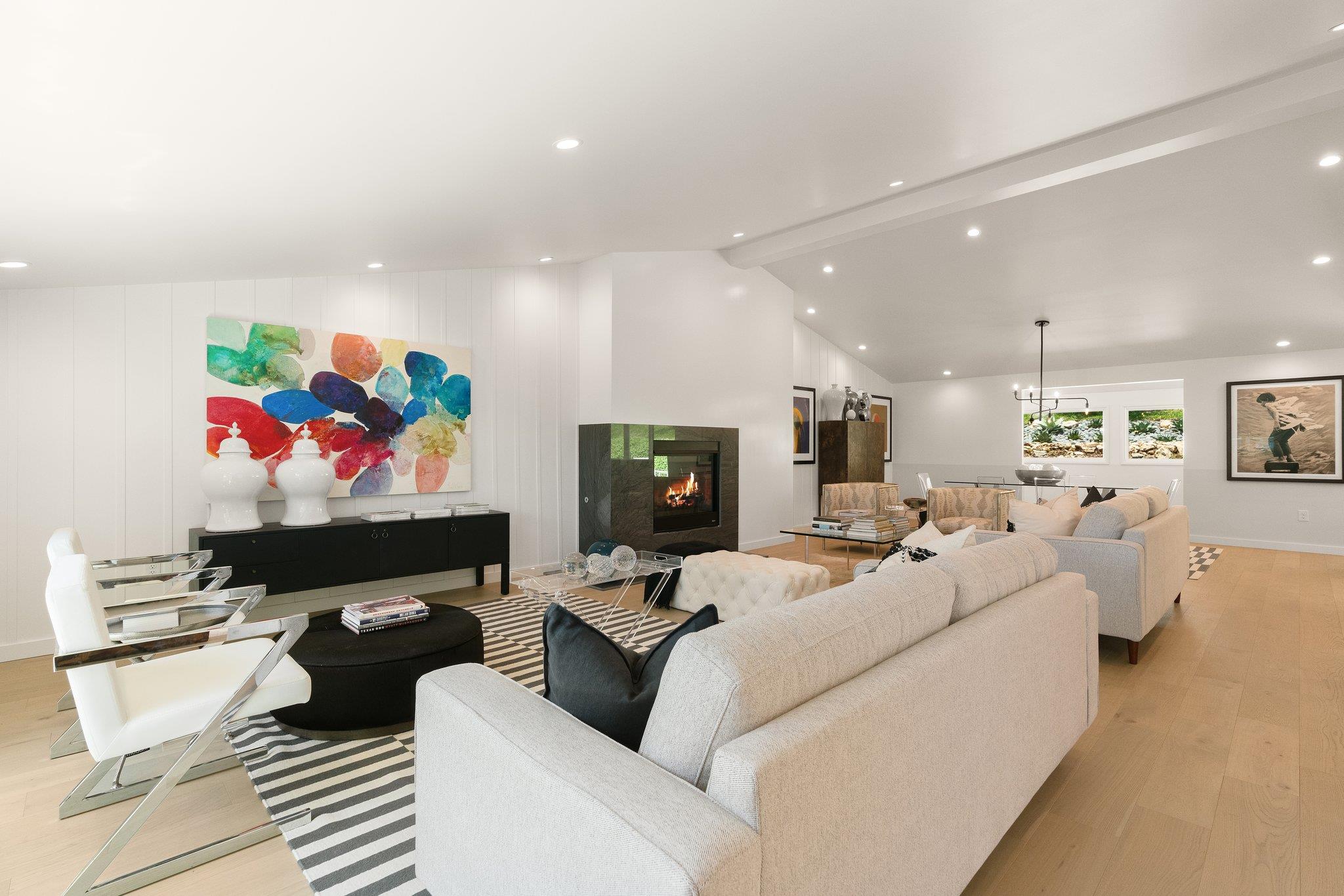 5706 Highland Hills CIR