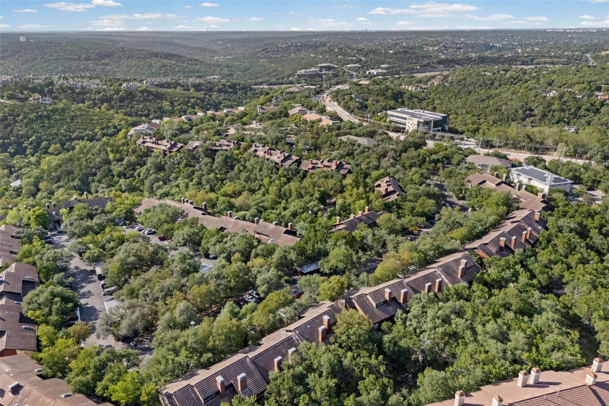 4711 Spicewood Springs RD # 201 Unit: 1-201