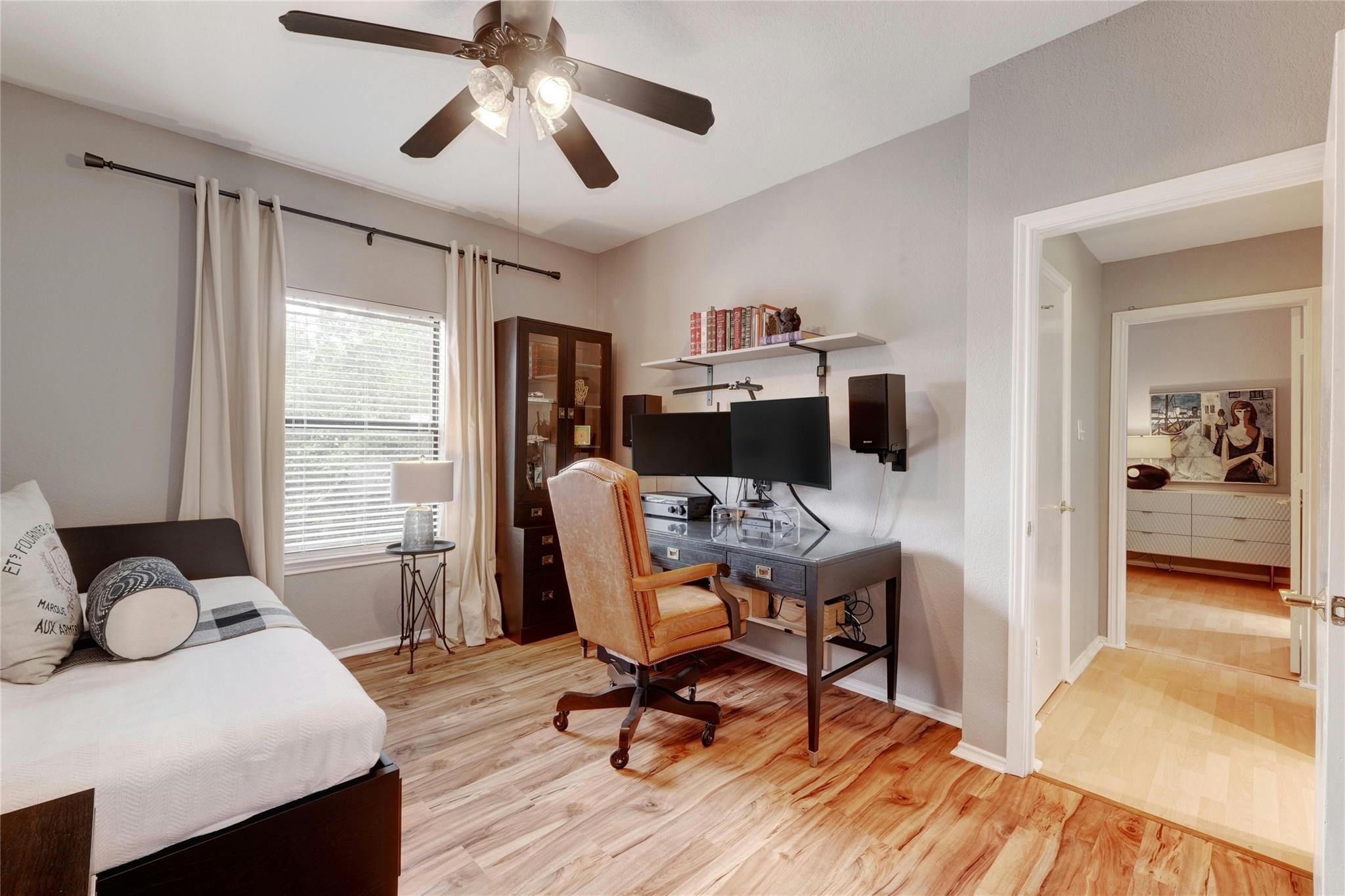 4711 Spicewood Springs RD # 201 Unit: 1-201