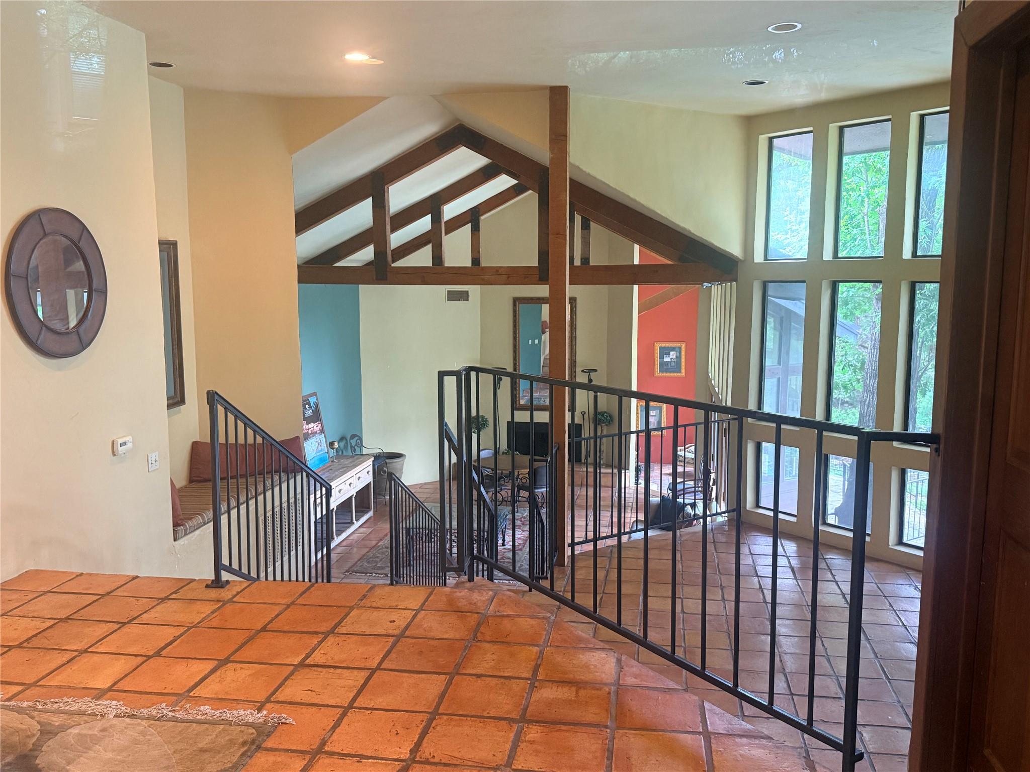 4711 Spicewood Springs RD # 201 Unit: 1-201