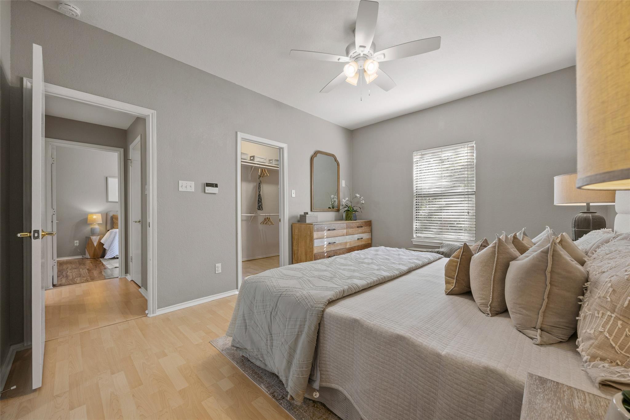 4711 Spicewood Springs RD # 201 Unit: 1-201