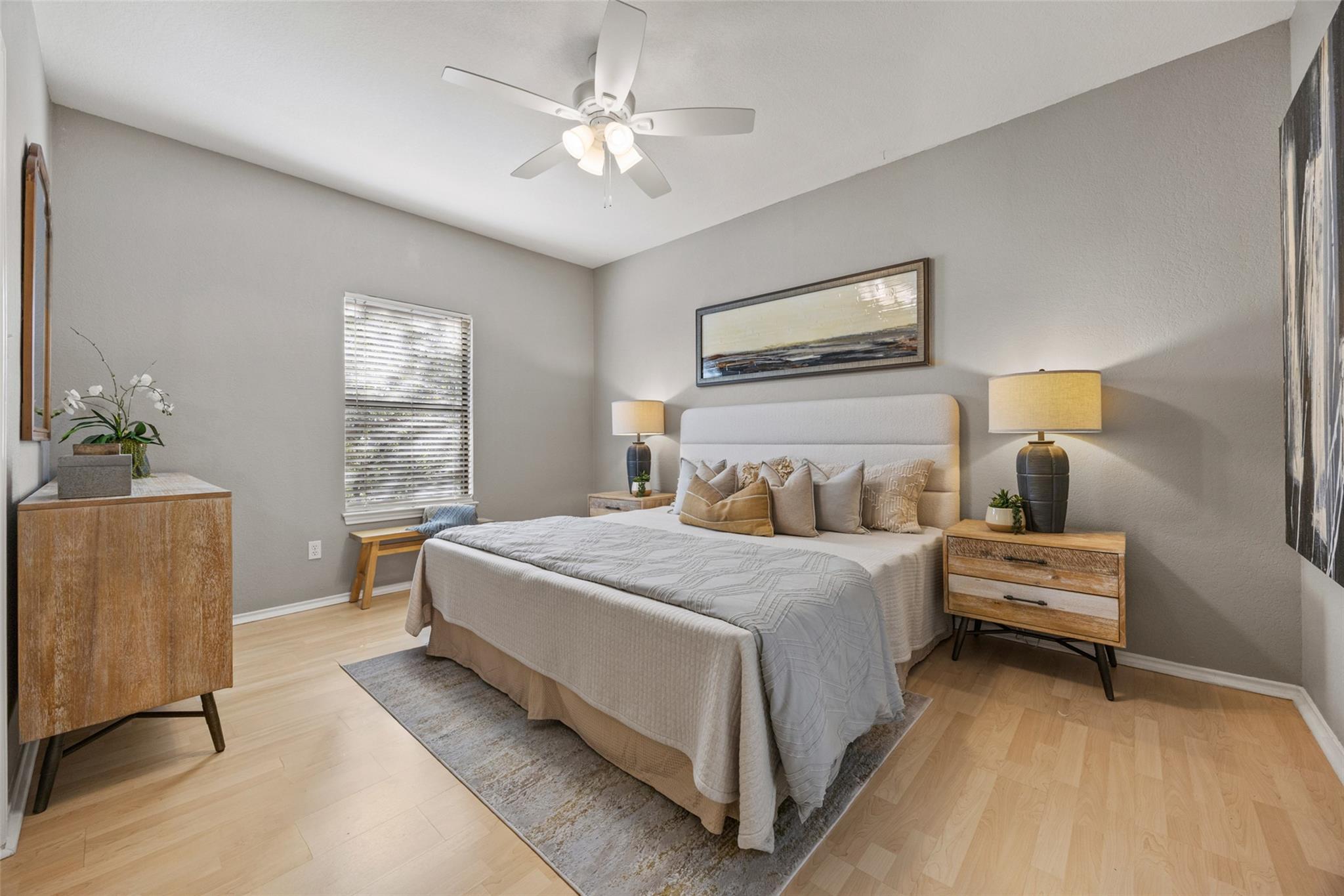 4711 Spicewood Springs RD # 201 Unit: 1-201