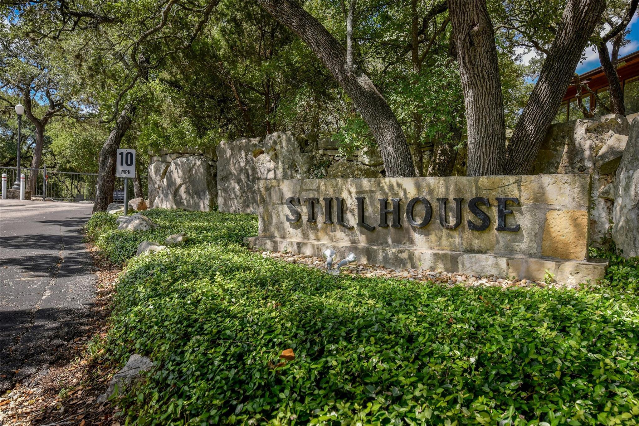4711 Spicewood Springs RD # 201 Unit: 1-201