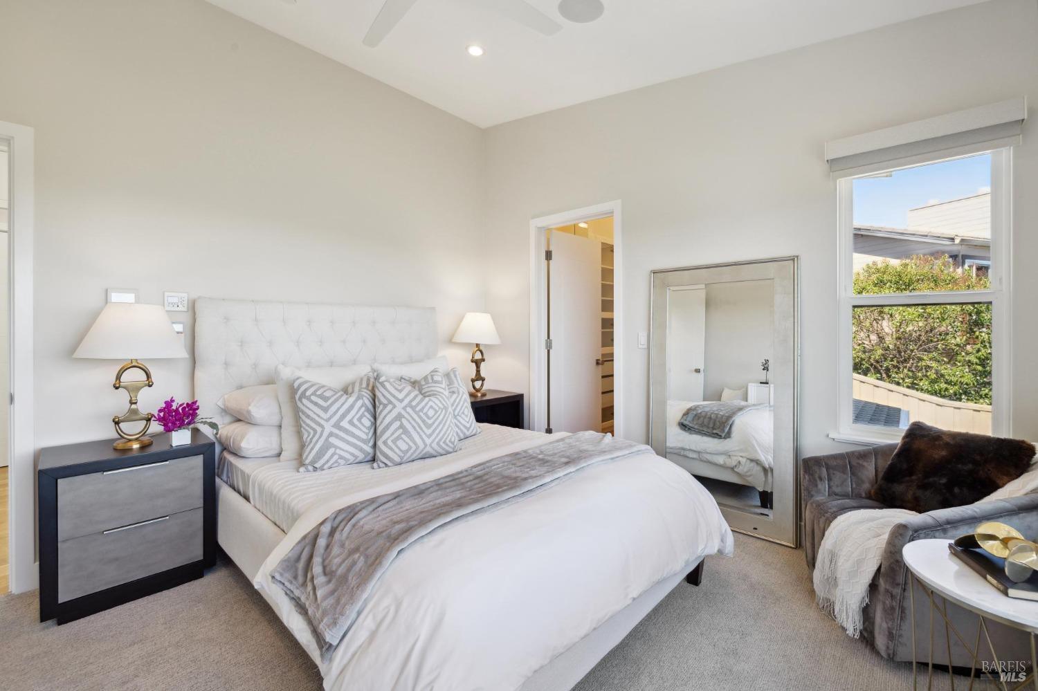 106 Fernwood Dr