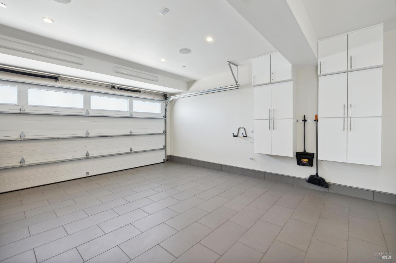 106 Fernwood Dr
