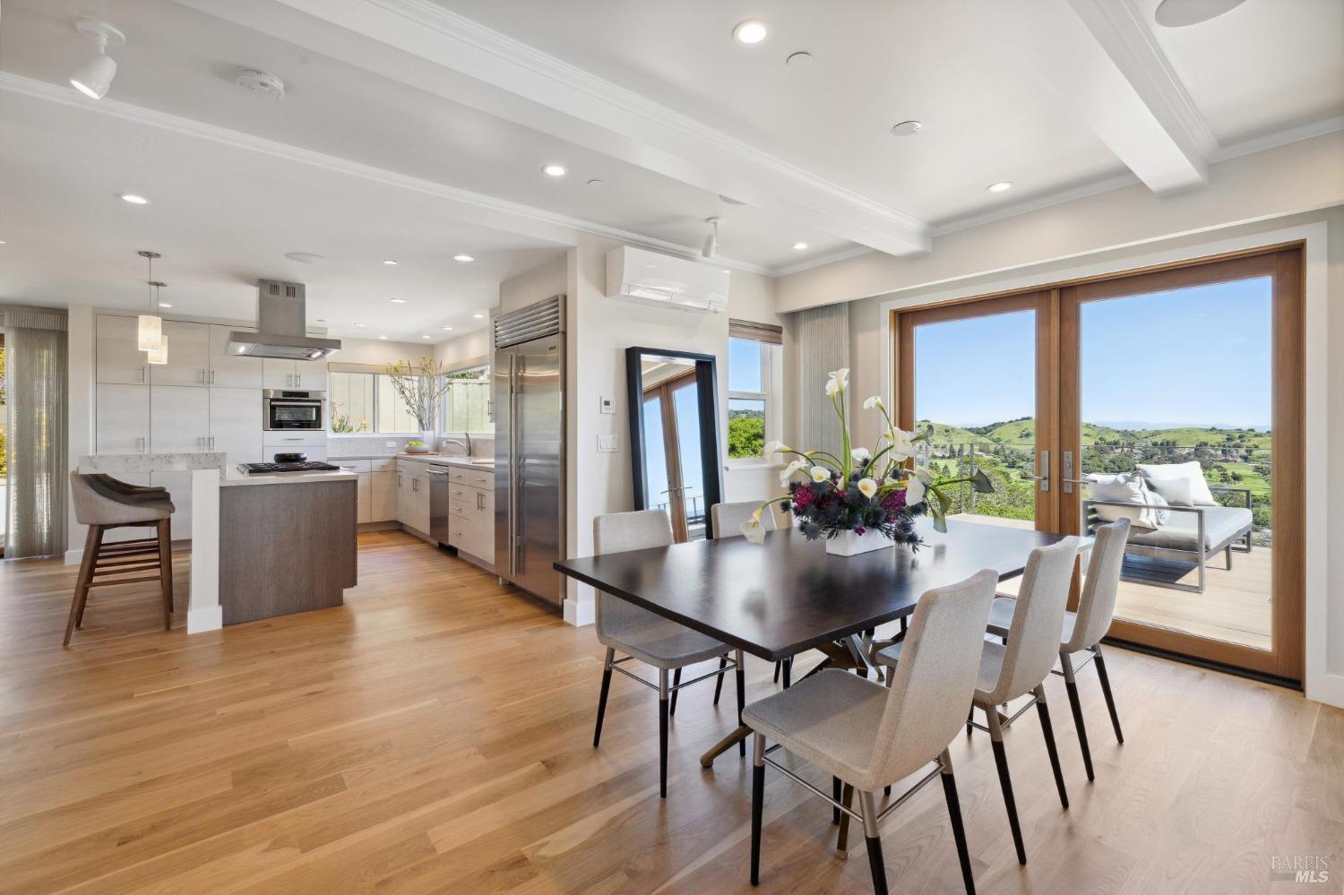 106 Fernwood Dr