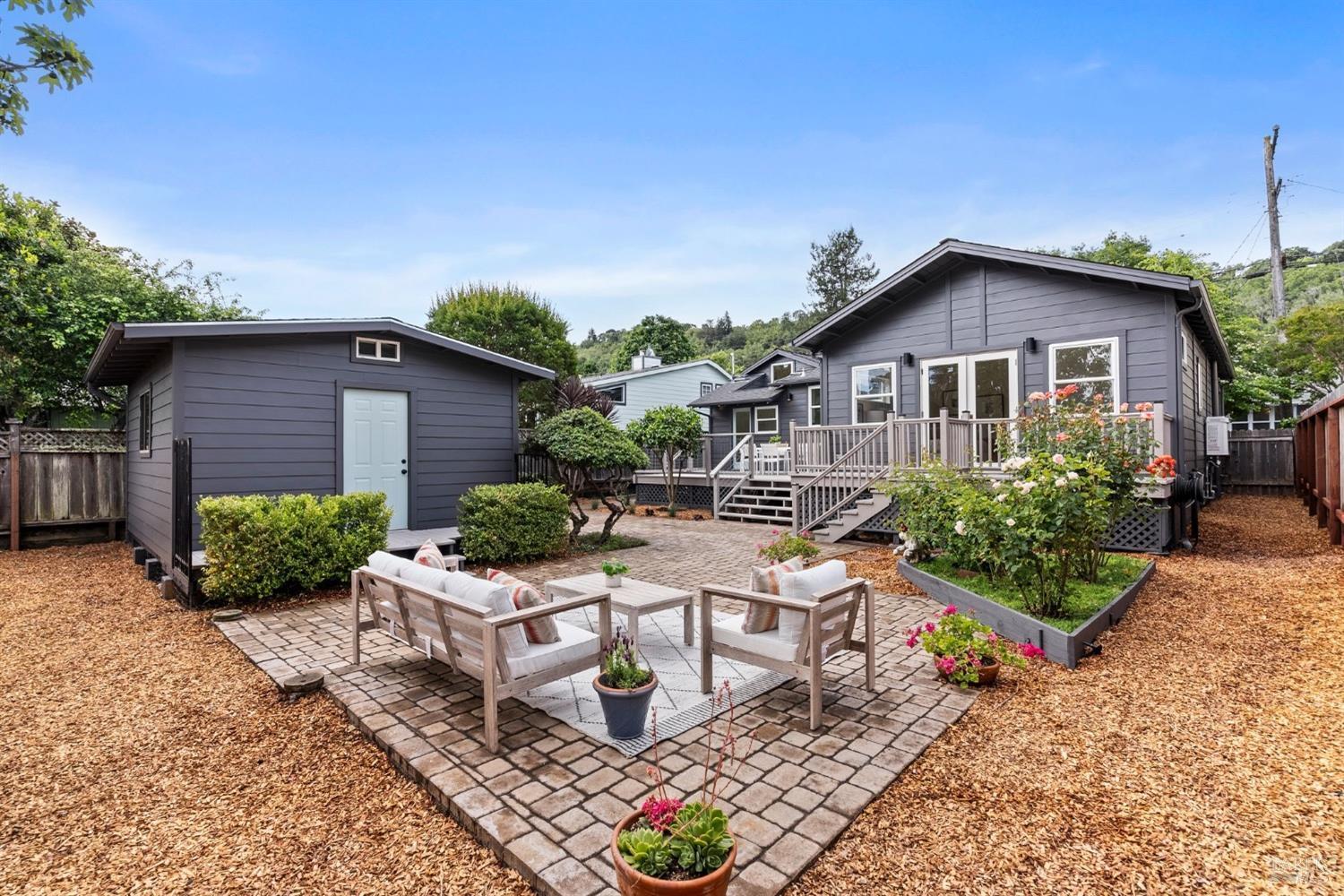 9 Harte Avenue