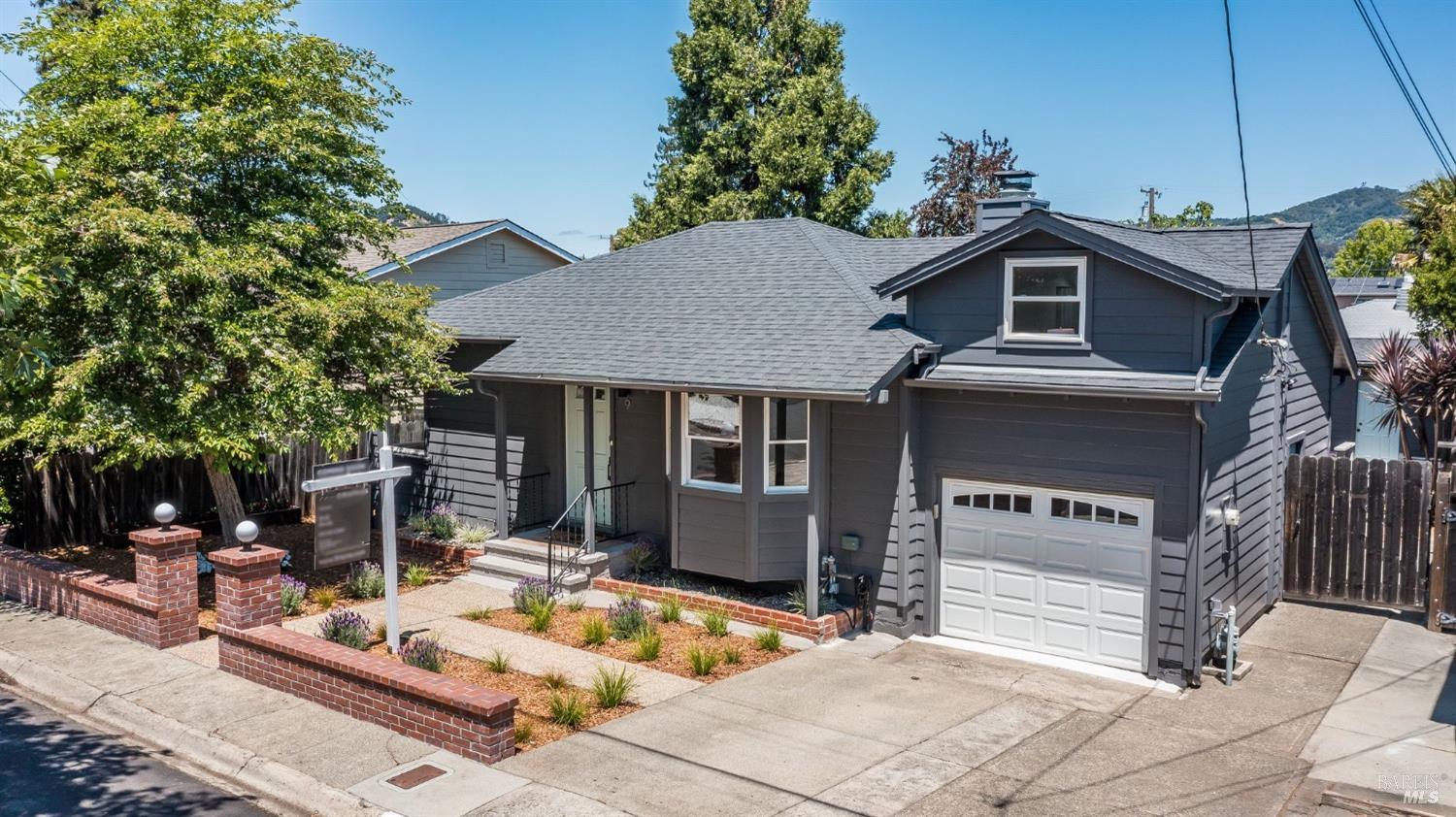 9 Harte Avenue